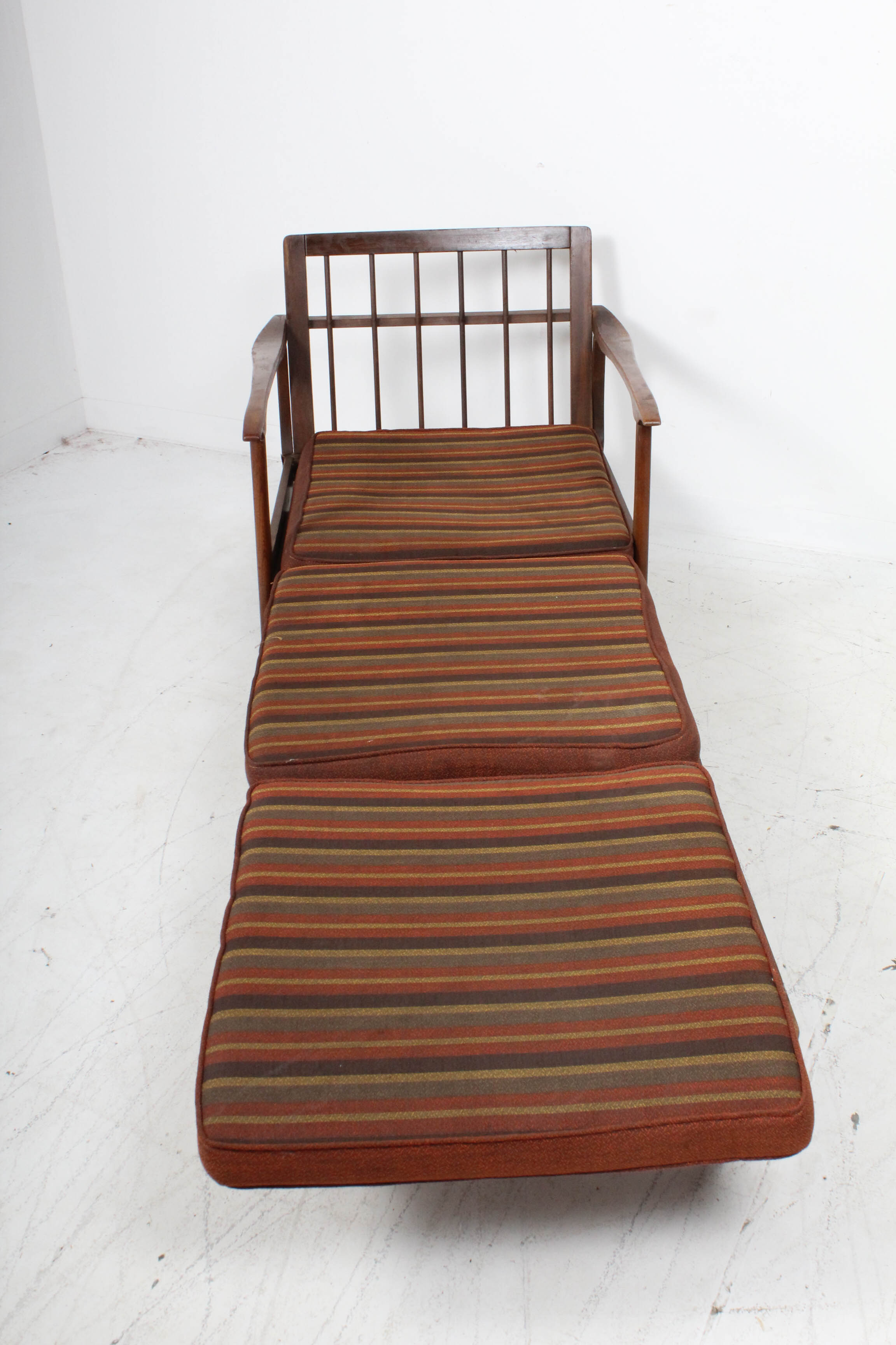 Danish Modern Convertible Teak Lounge Chair