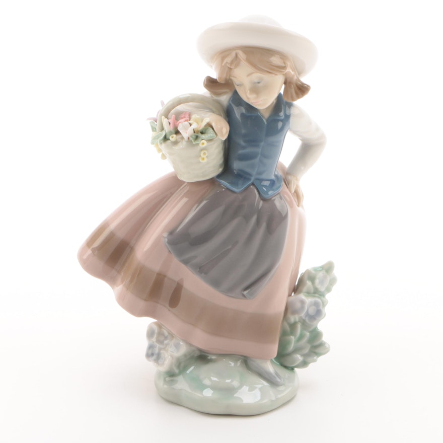 Lladró "Sweet Scent" Porcelain Figurine