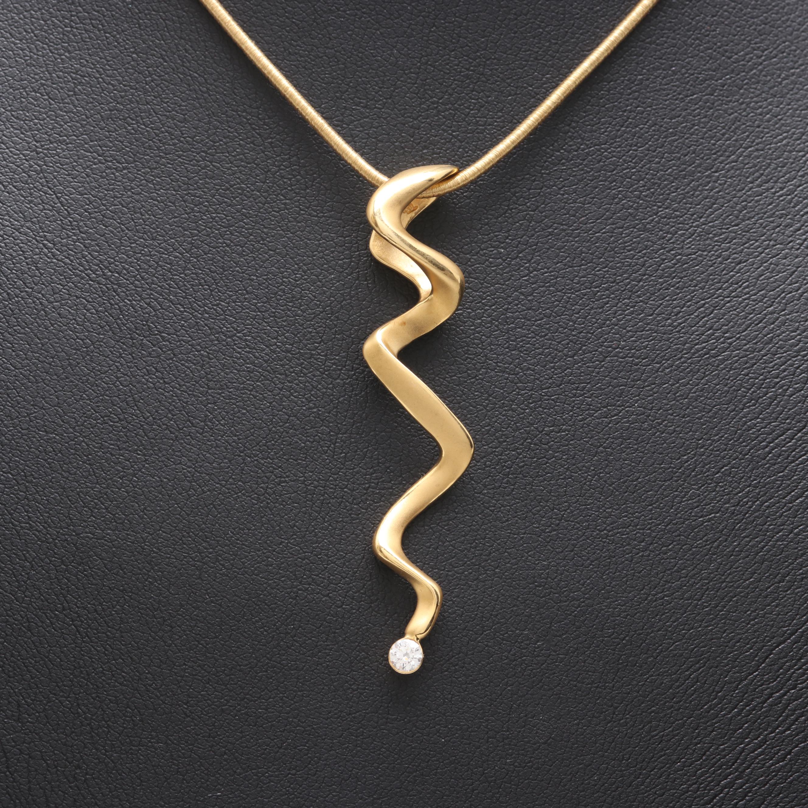 18K Yellow Gold Diamond Necklace