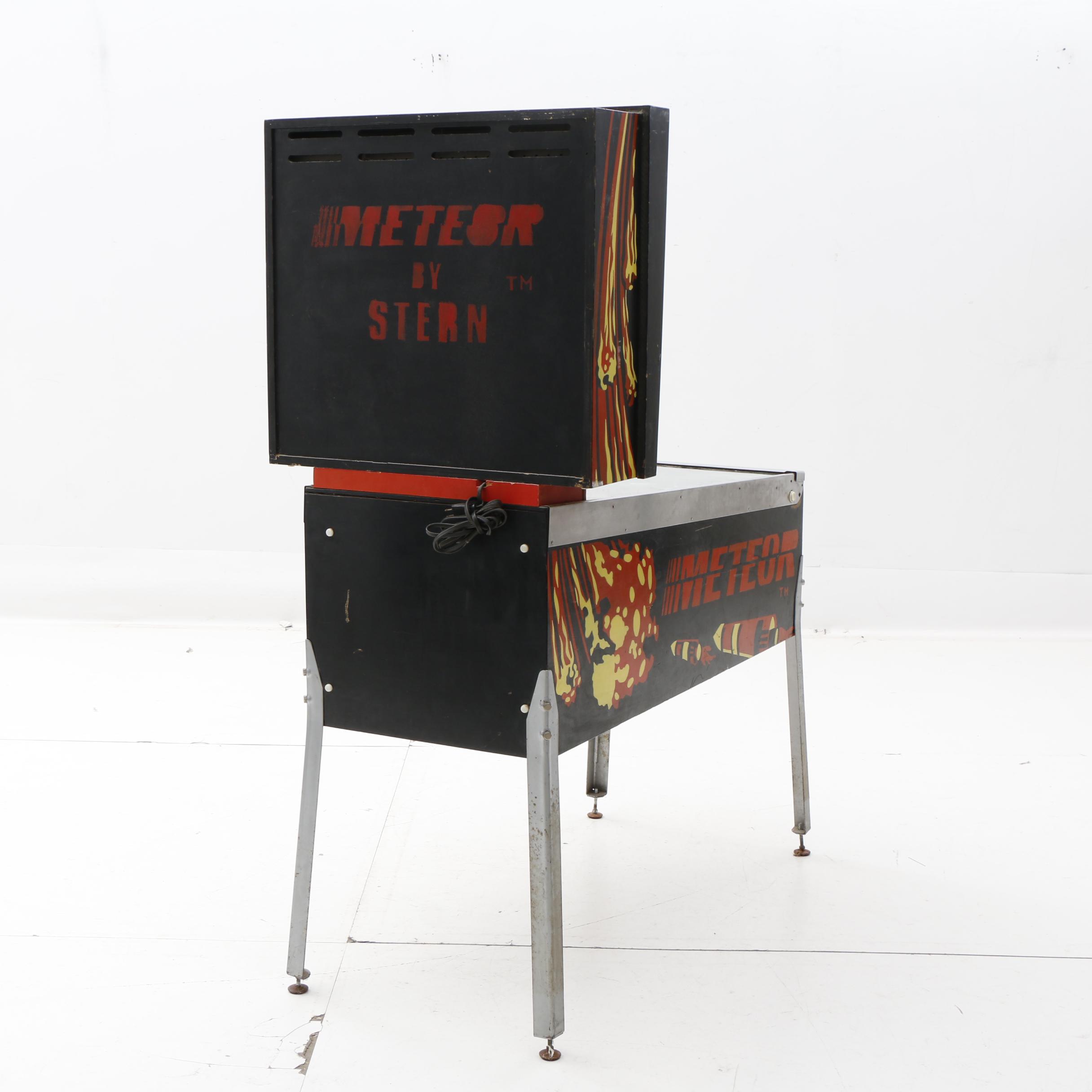 1970s-1980s Meteor Arcade Pinball By Stern