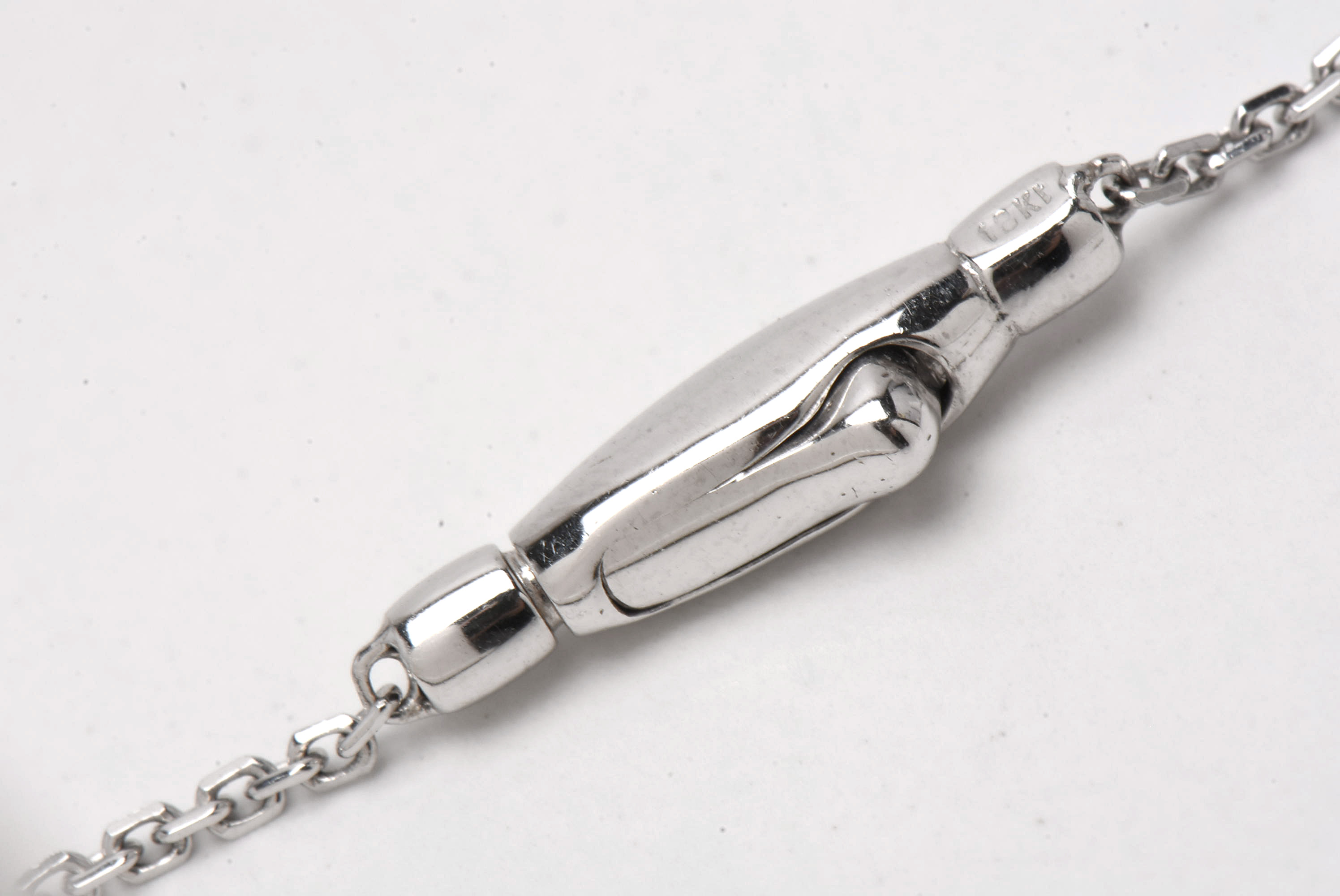 Gregg Ruth 18K White Gold 1.60 CTW Diamond Necklace