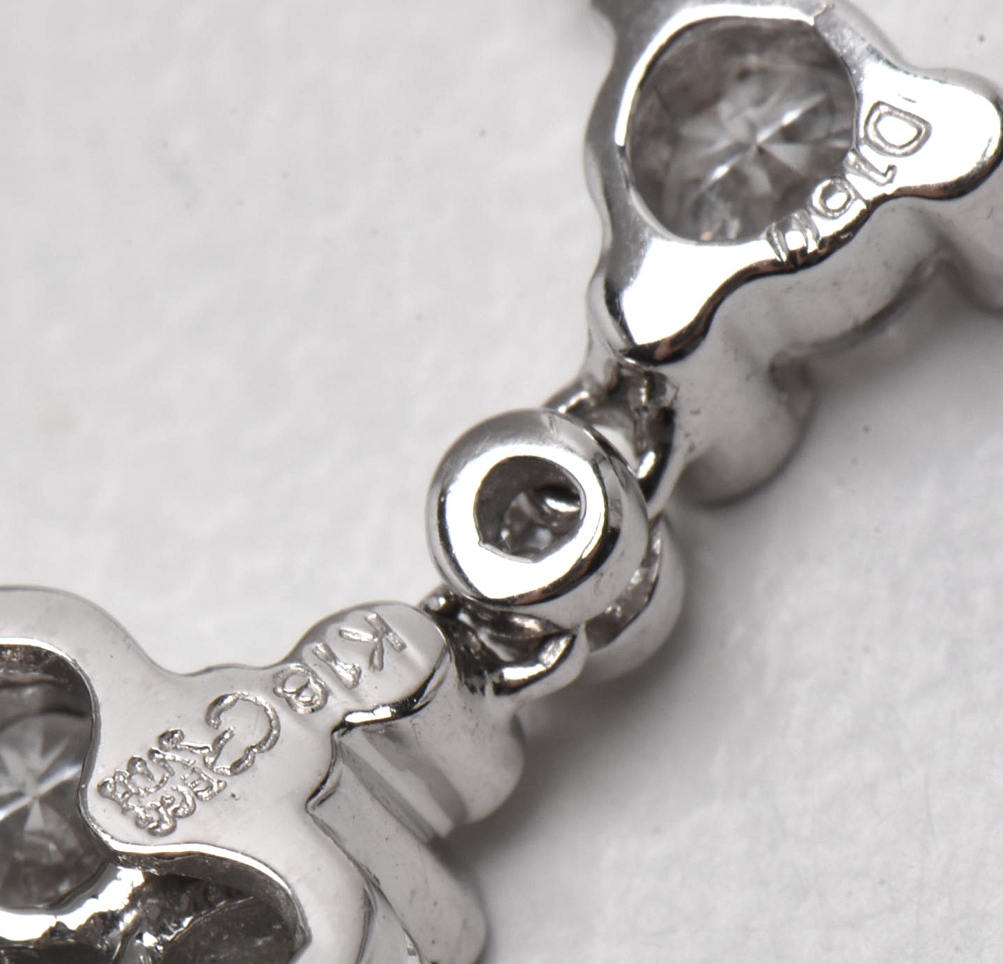 Gregg Ruth 18K White Gold 1.60 CTW Diamond Necklace