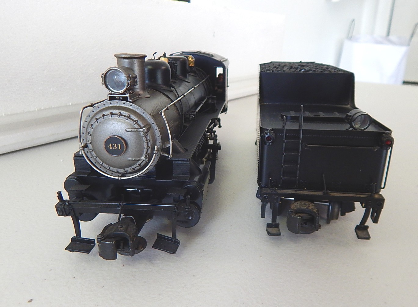 Weaver USRA 0-6-0 3-Rail Steam Engine with Nickel Plate Road Tender L/E 28/50