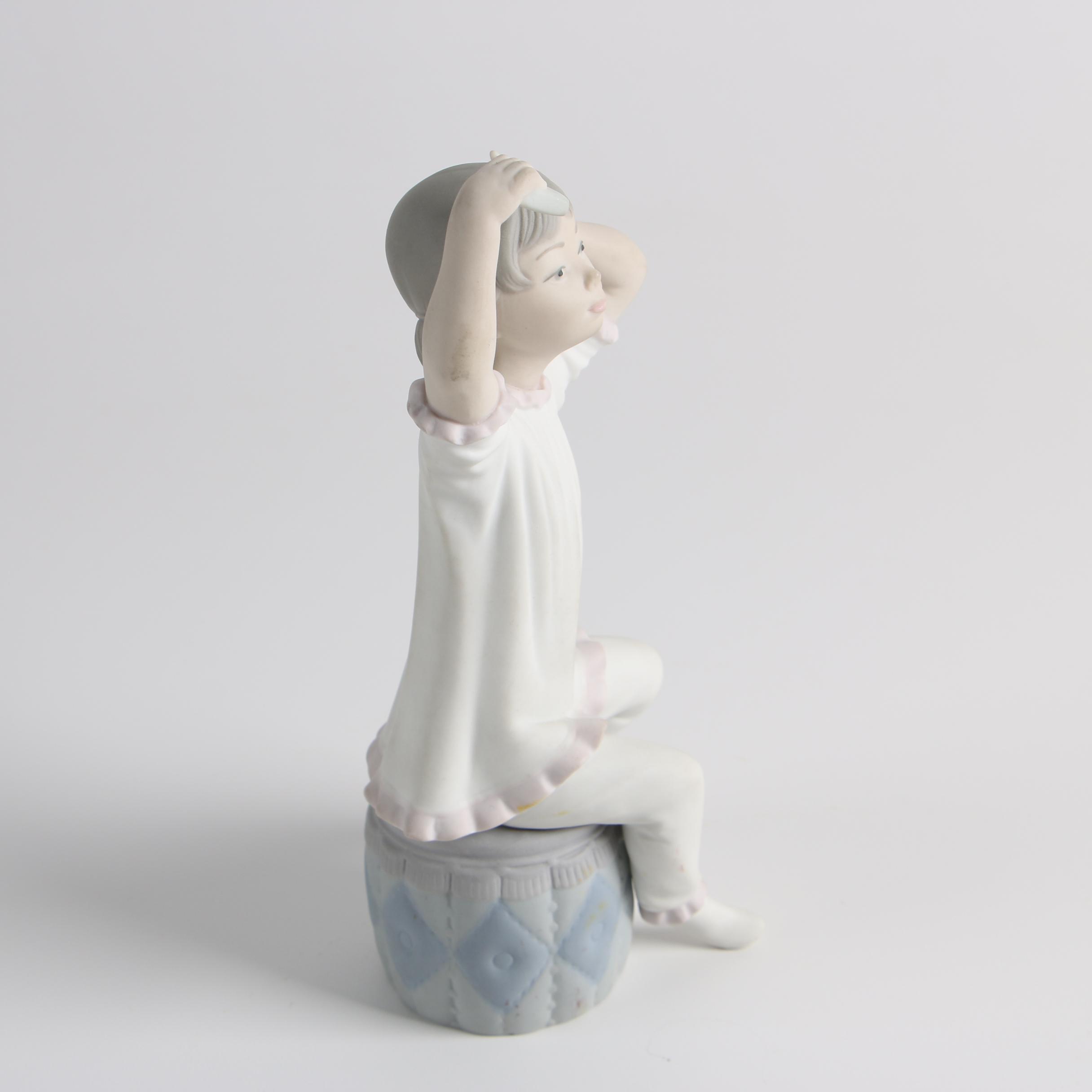 Lladró "Girl Shampooing" Bisque Figurine