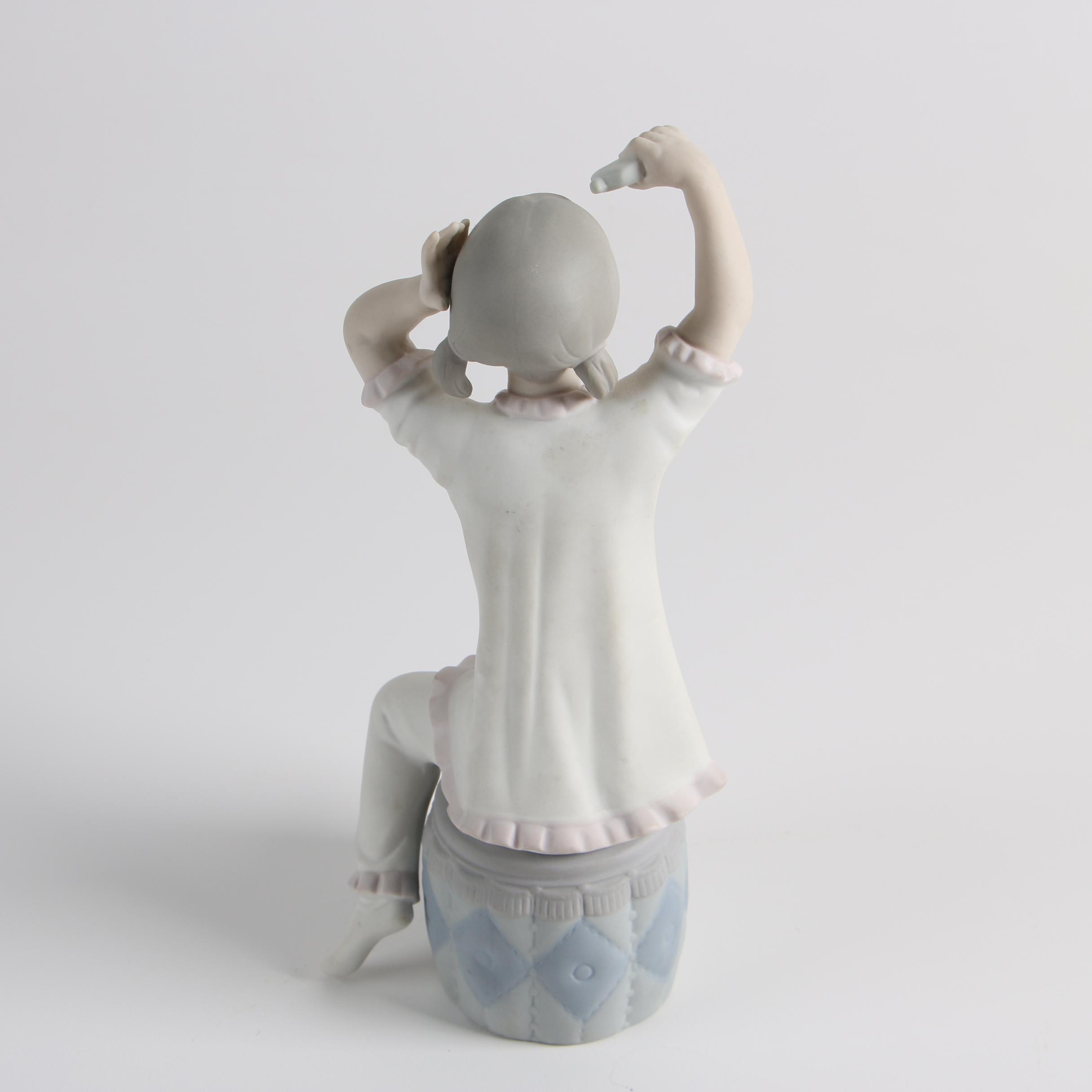 Lladró "Girl Shampooing" Bisque Figurine