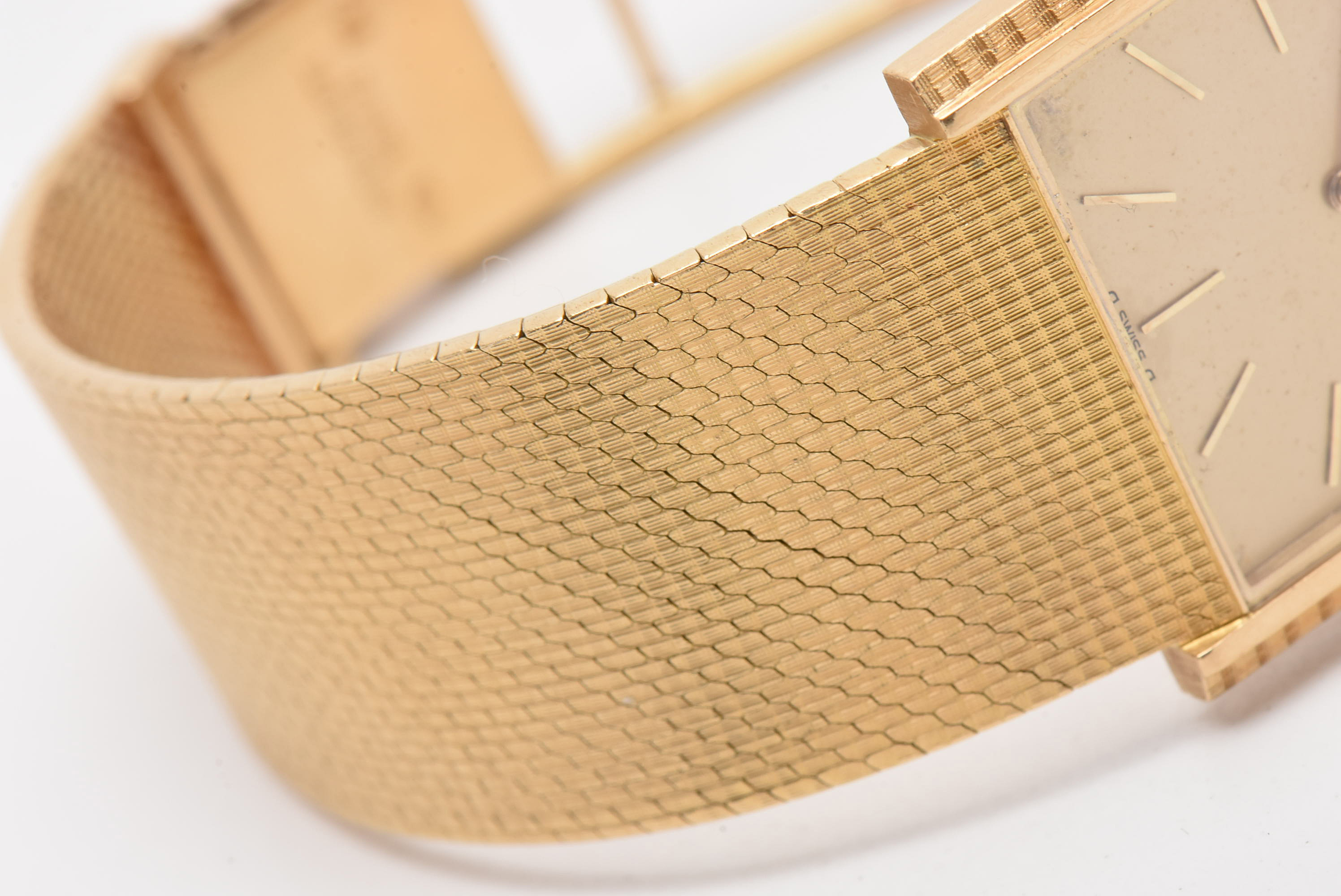 1970s Patek Philippe 18K Yellow Gold Square Dial with Mesh Bracelet Watch