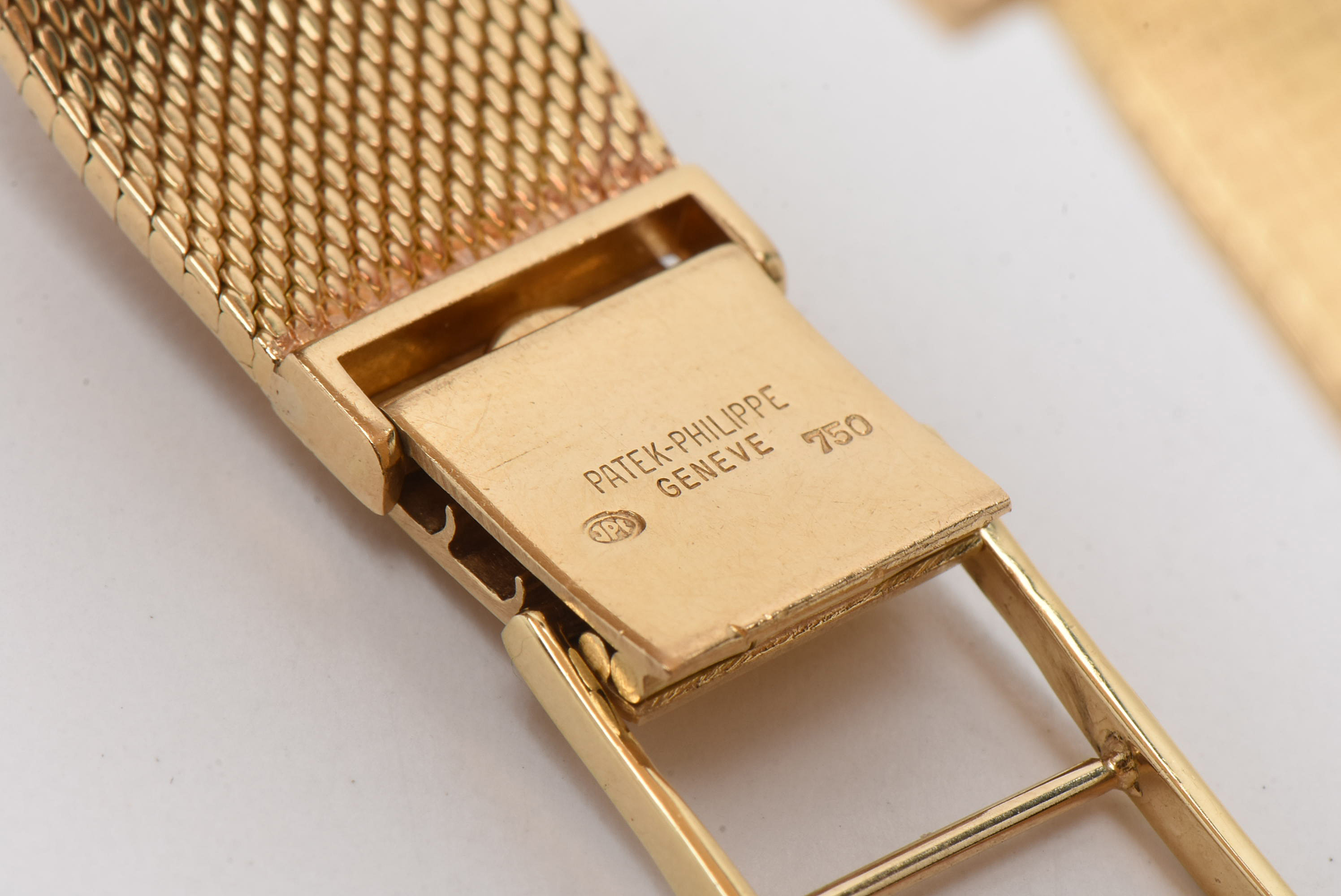 1970s Patek Philippe 18K Yellow Gold Square Dial with Mesh Bracelet Watch