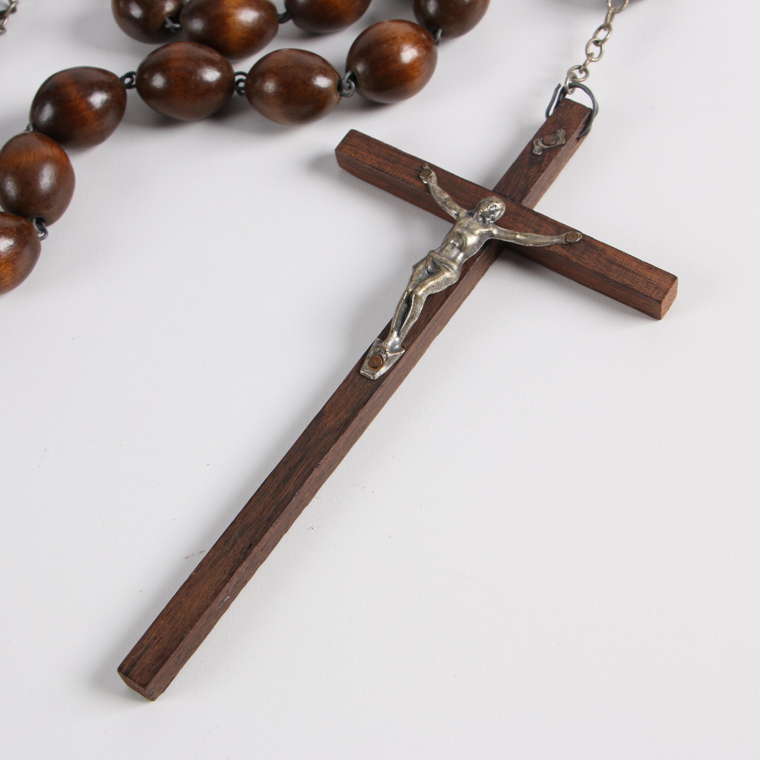 Resin Statuette of Pope John Paul II, Booklet and Rosary Wall Hanging