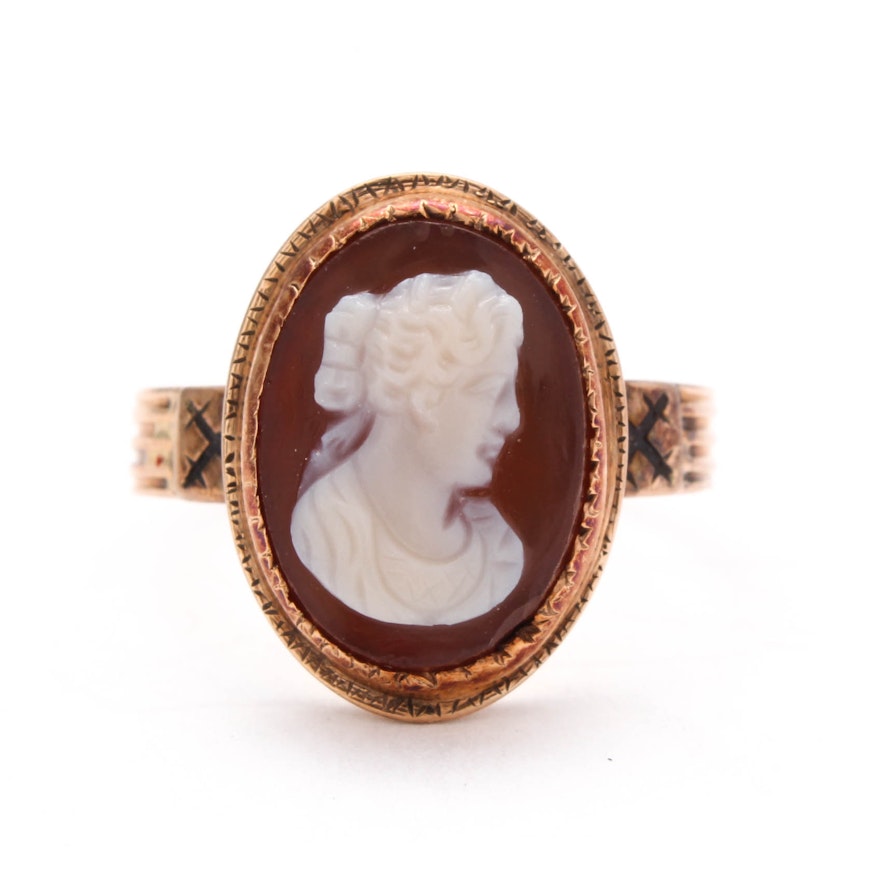 Vintage 14K Yellow Gold Shell Cameo Ring