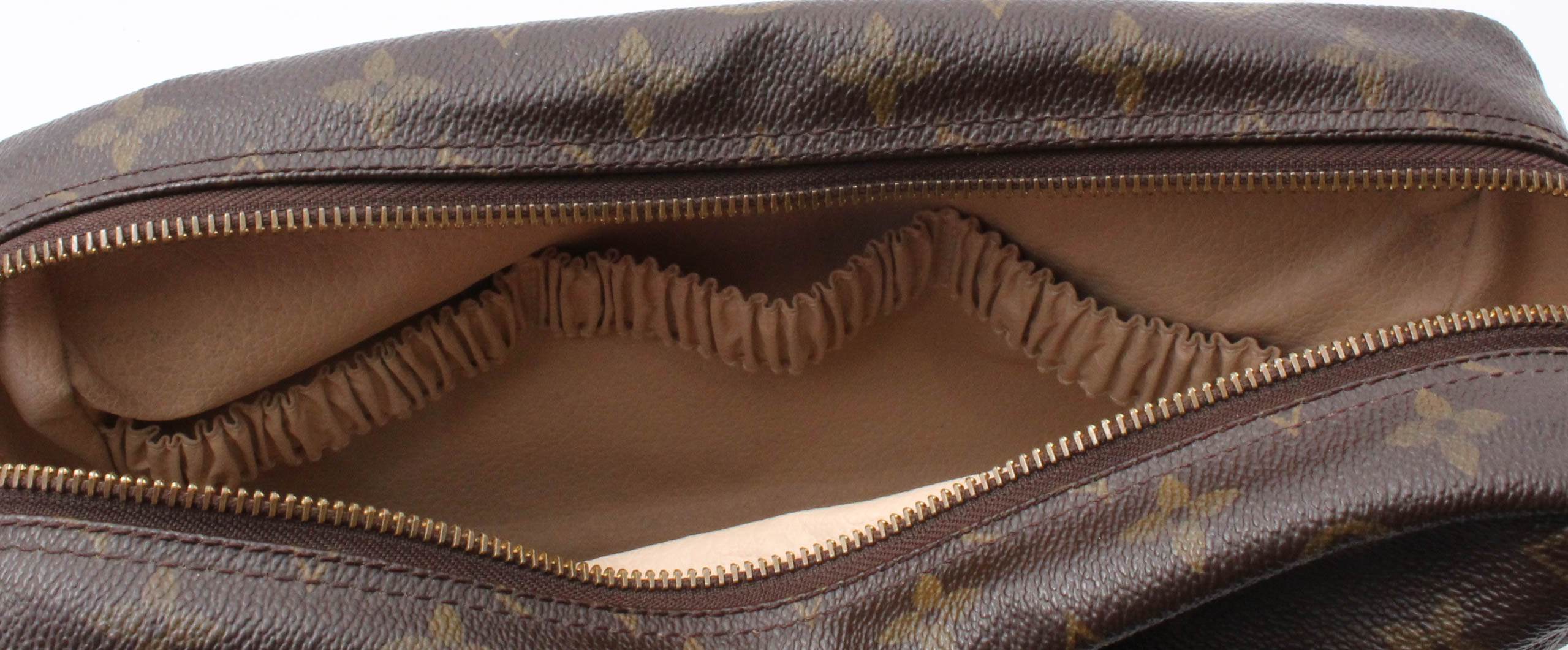 1995 Louis Vuitton Monogram Trousse Toilette