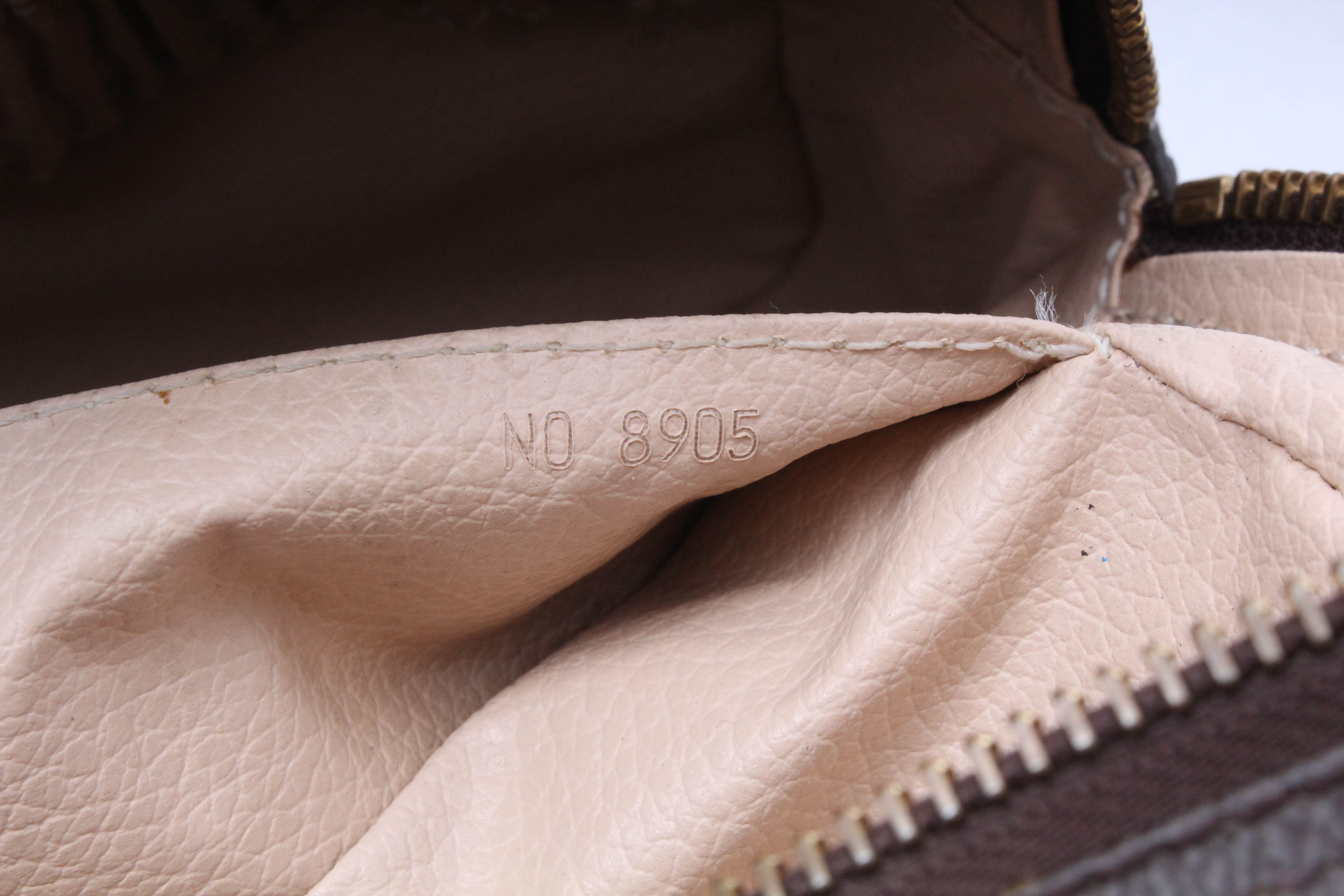 1995 Louis Vuitton Monogram Trousse Toilette