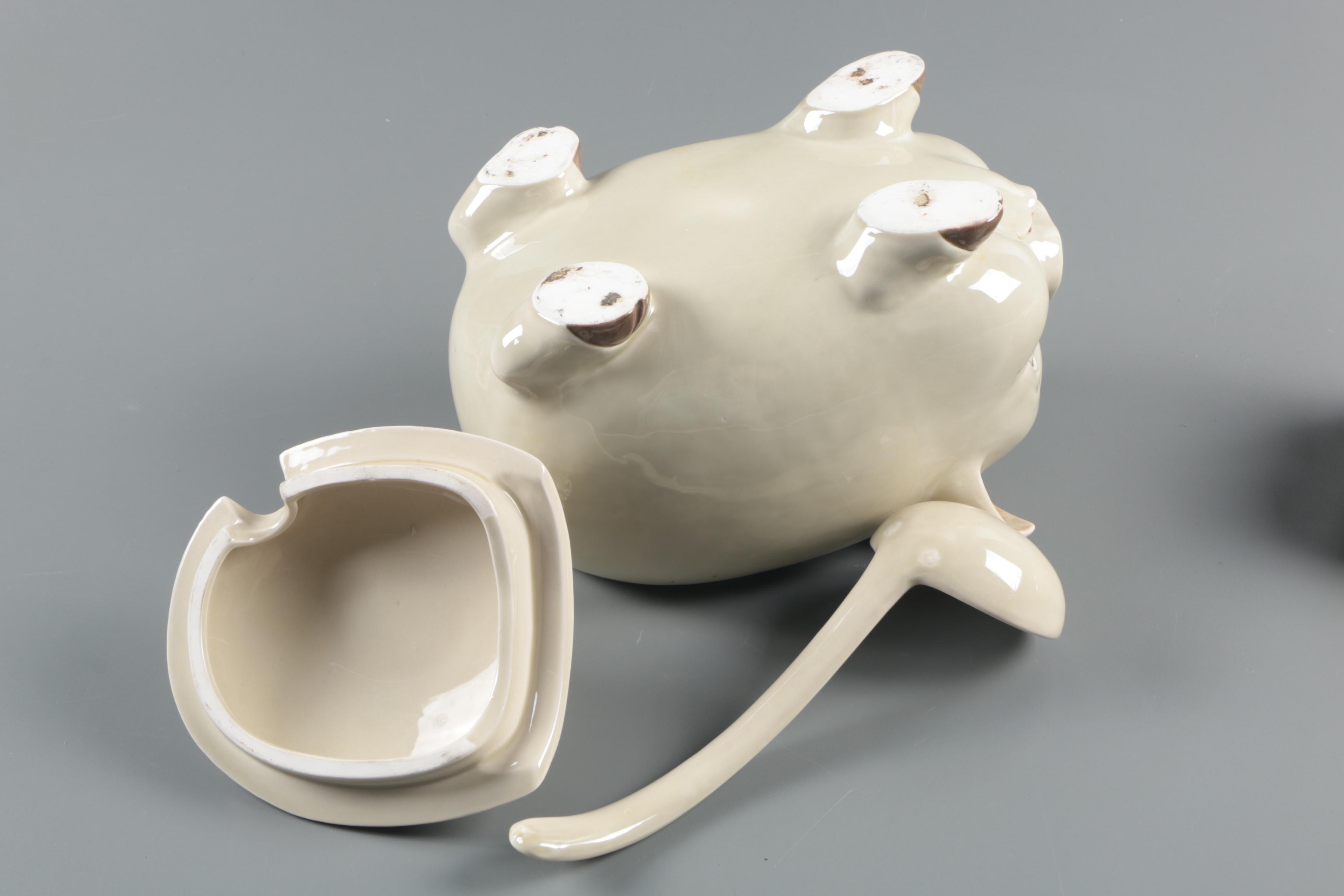 Otagiri Mercantile Company "Pig" Soup Tureen and Shaker Set