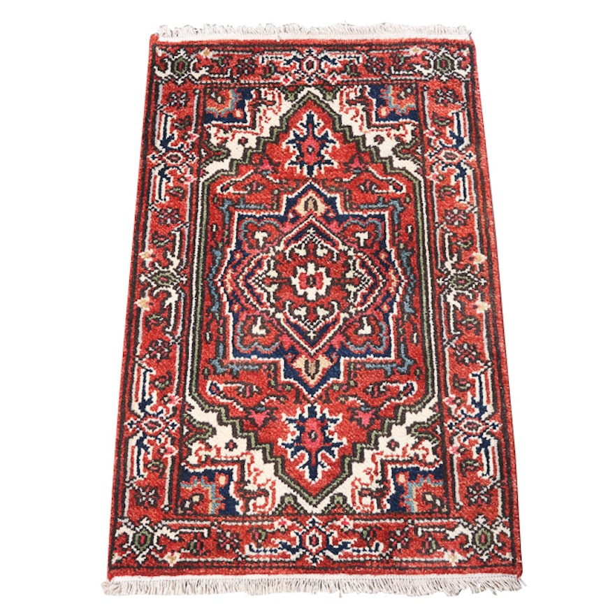 Hand-Knotted Indo-Heriz Wool Accent Rug