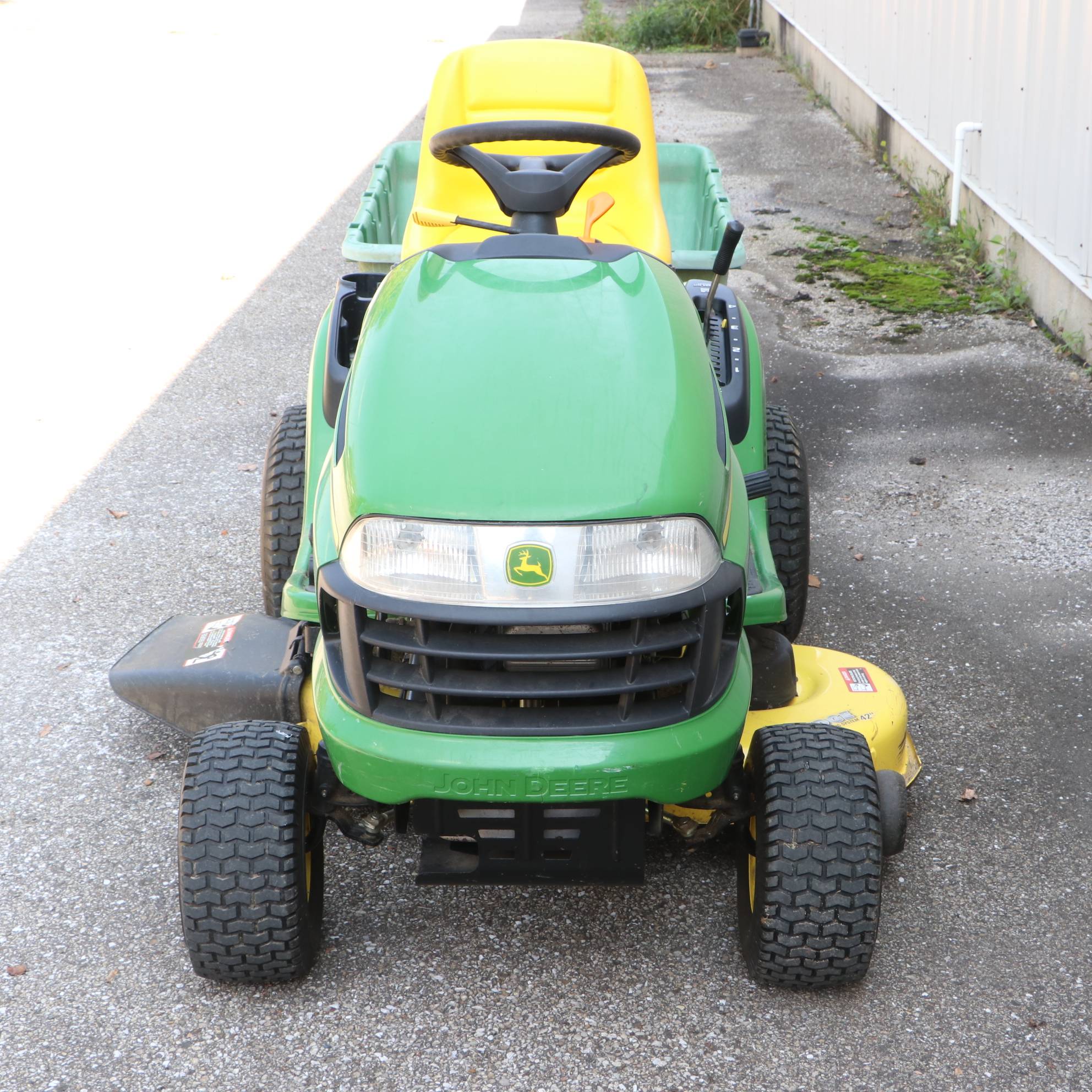 2007 John Deere LA110 Ride on Mower with Trailer