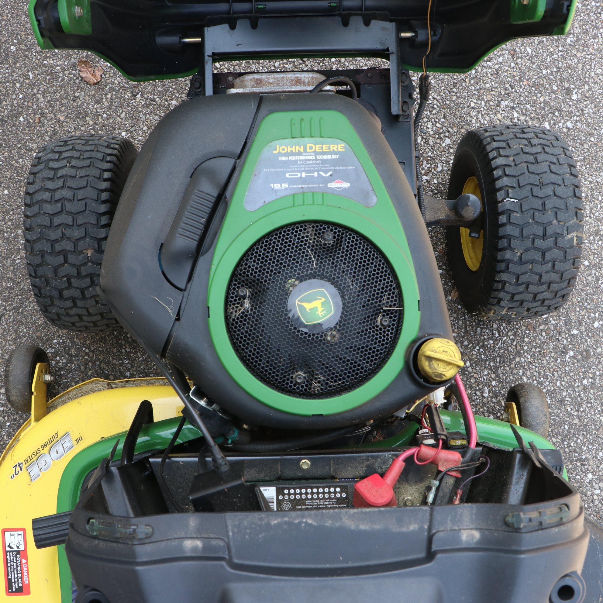 2007 John Deere LA110 Ride on Mower with Trailer