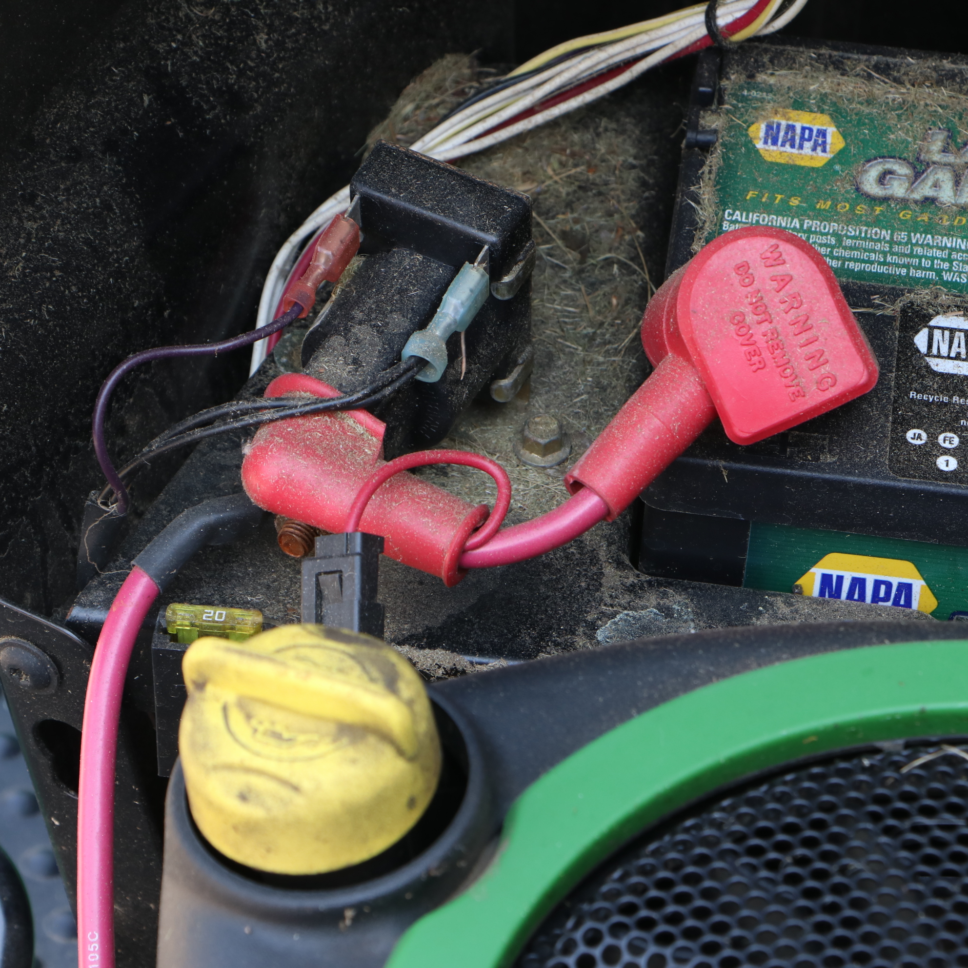 2007 John Deere LA110 Ride on Mower with Trailer