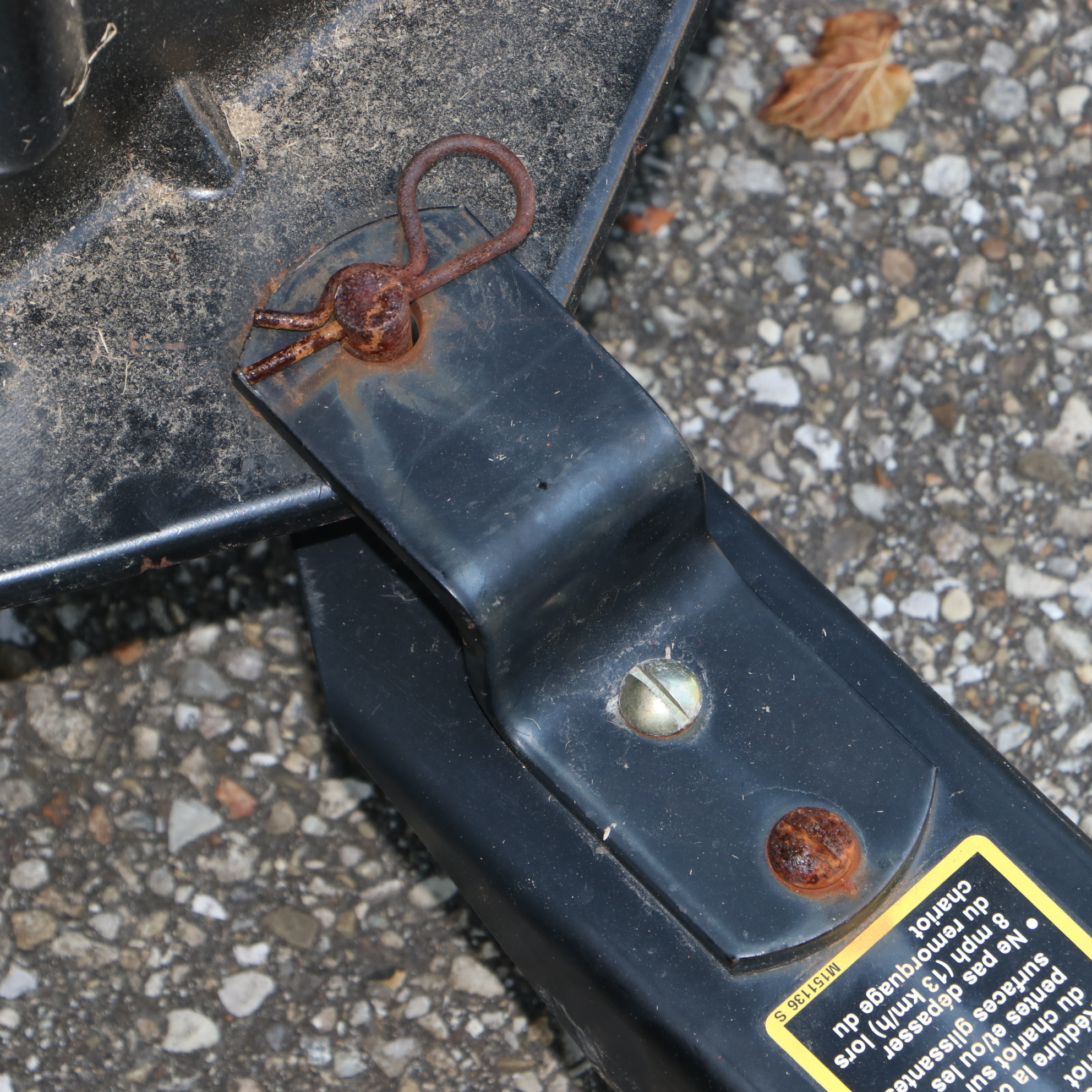 2007 John Deere LA110 Ride on Mower with Trailer