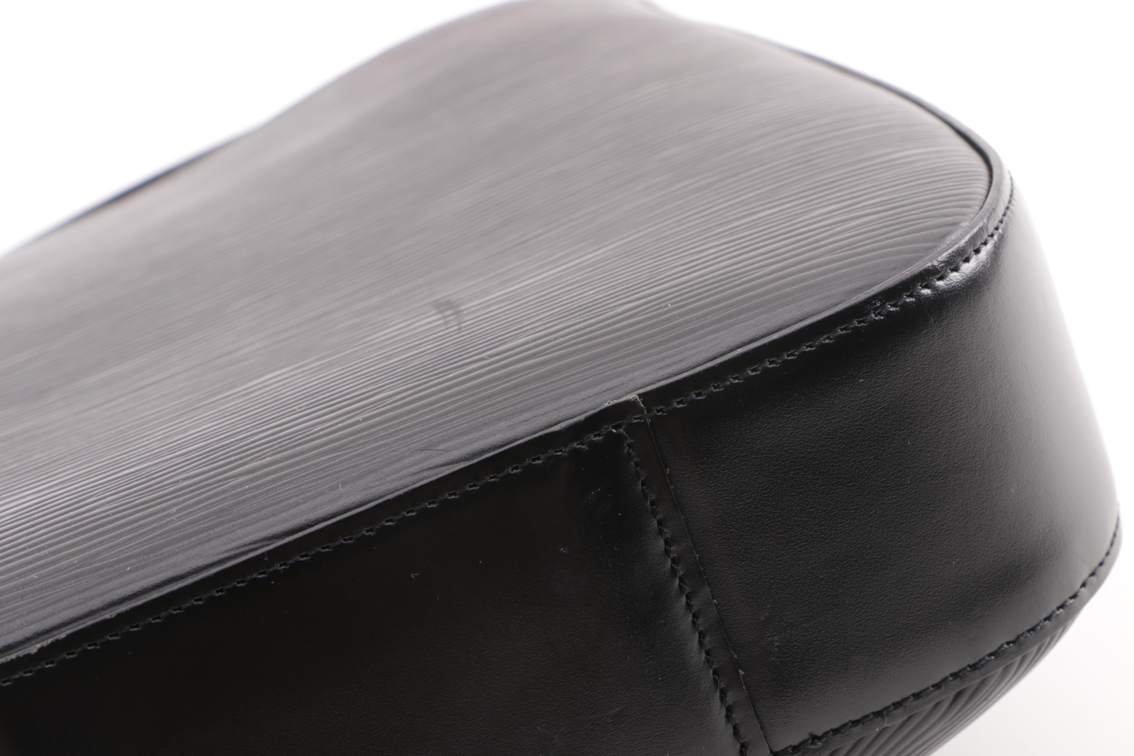 1999 Louis Vuitton of Paris Black Epi Leather Reverie Shoulder Bag