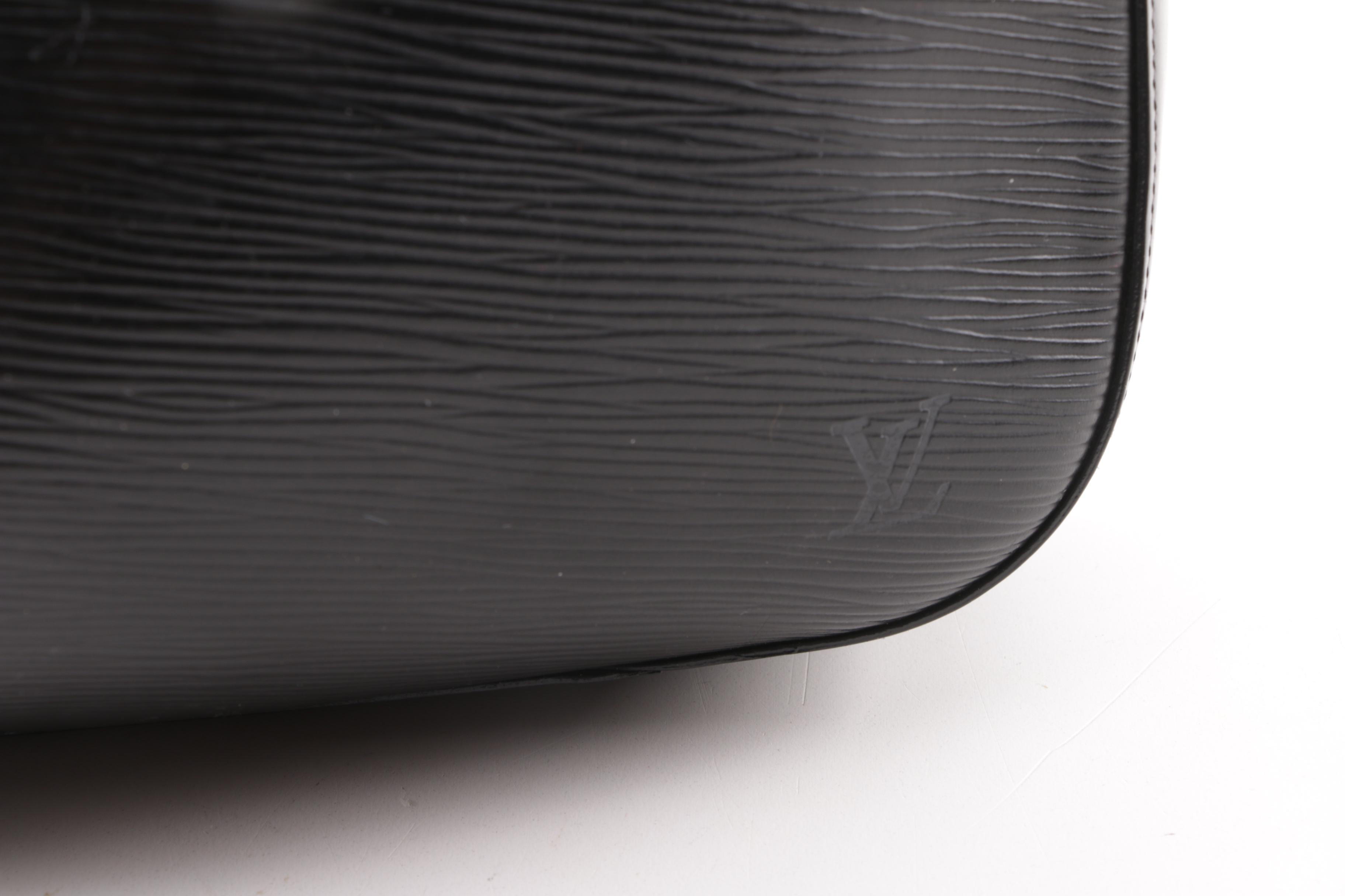 1999 Louis Vuitton of Paris Black Epi Leather Reverie Shoulder Bag