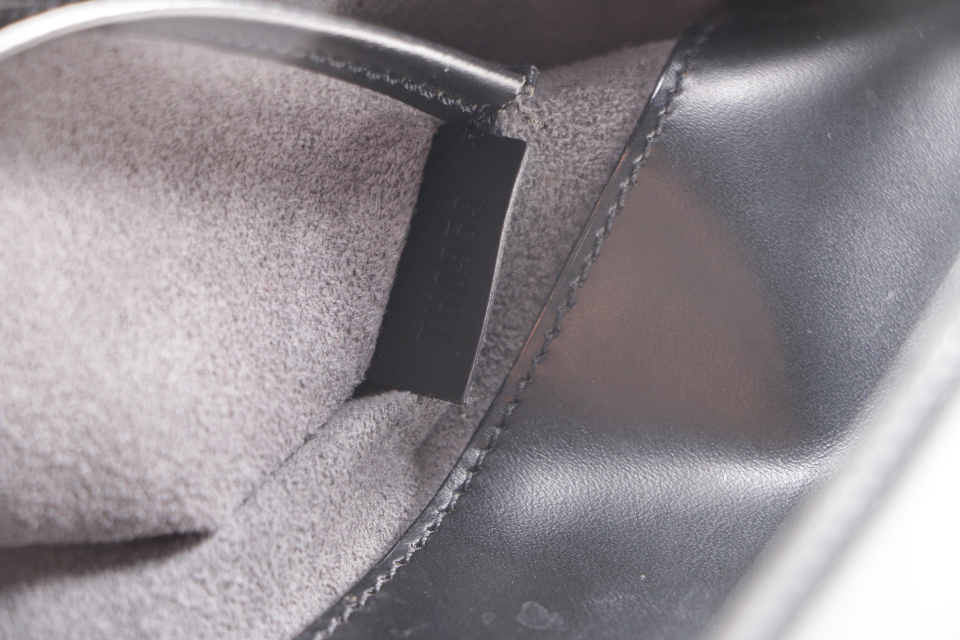 1999 Louis Vuitton of Paris Black Epi Leather Reverie Shoulder Bag