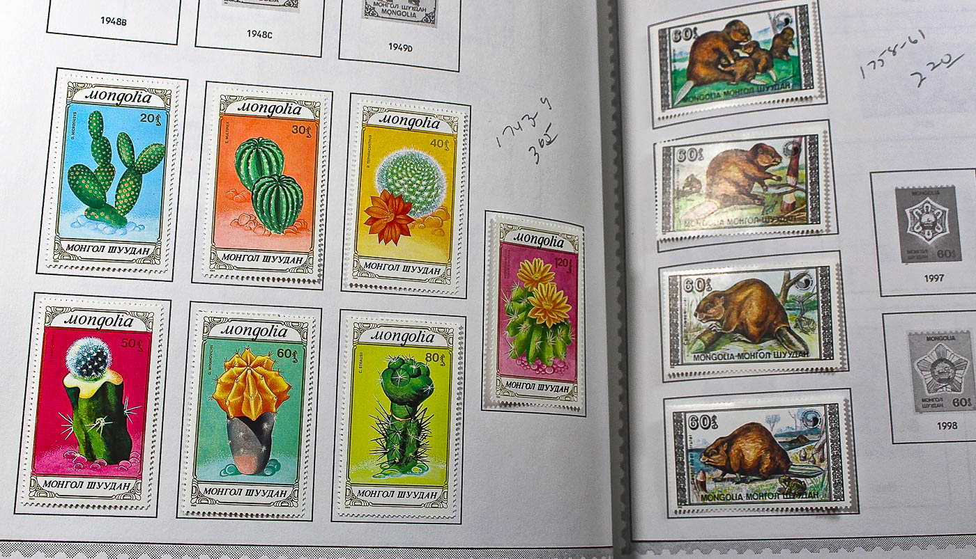 "The Supreme Global Stamp Album" Including Stamps