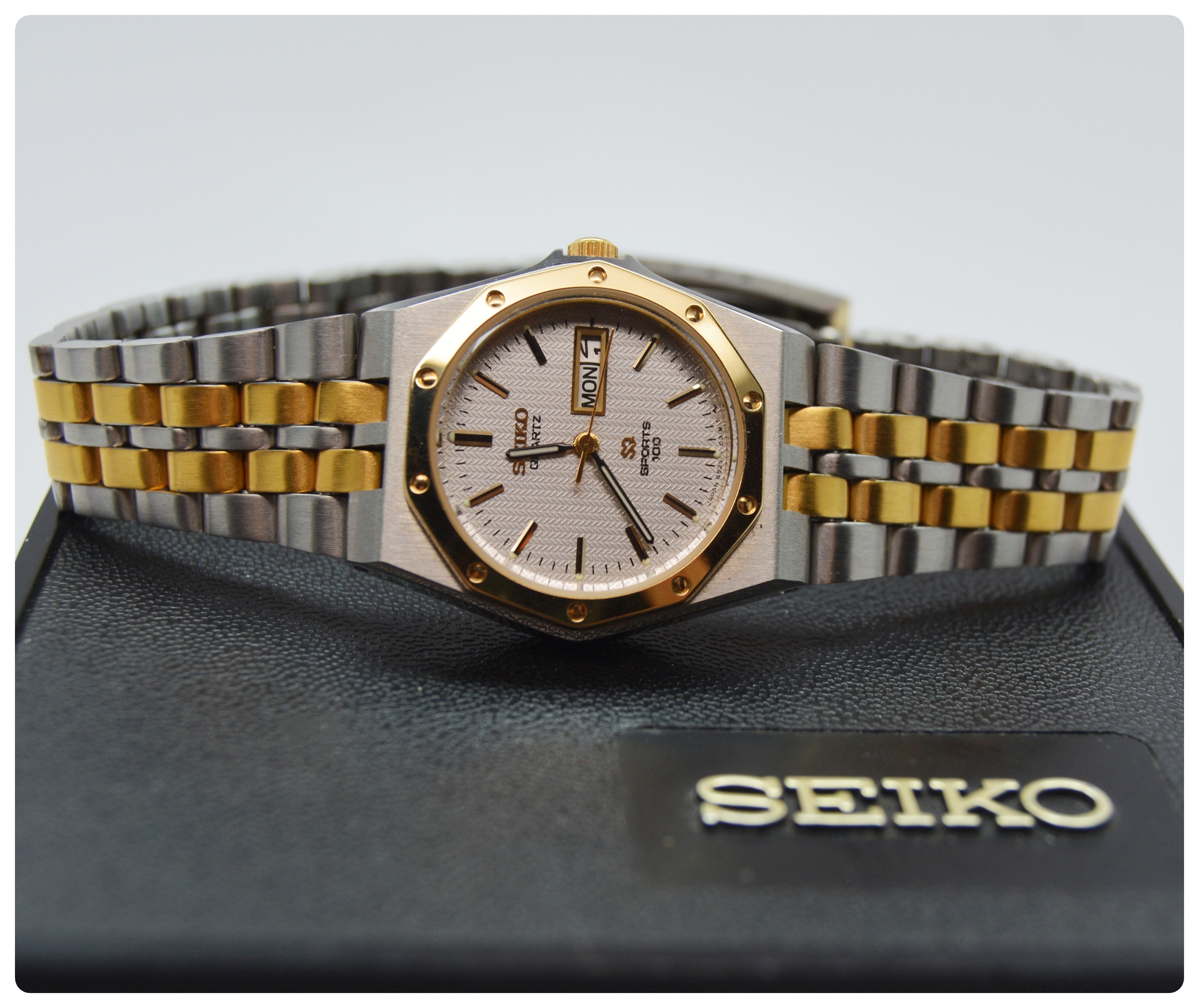 Seiko Quartz Sports 100 Stainless Steel and Gold Plate Watch
