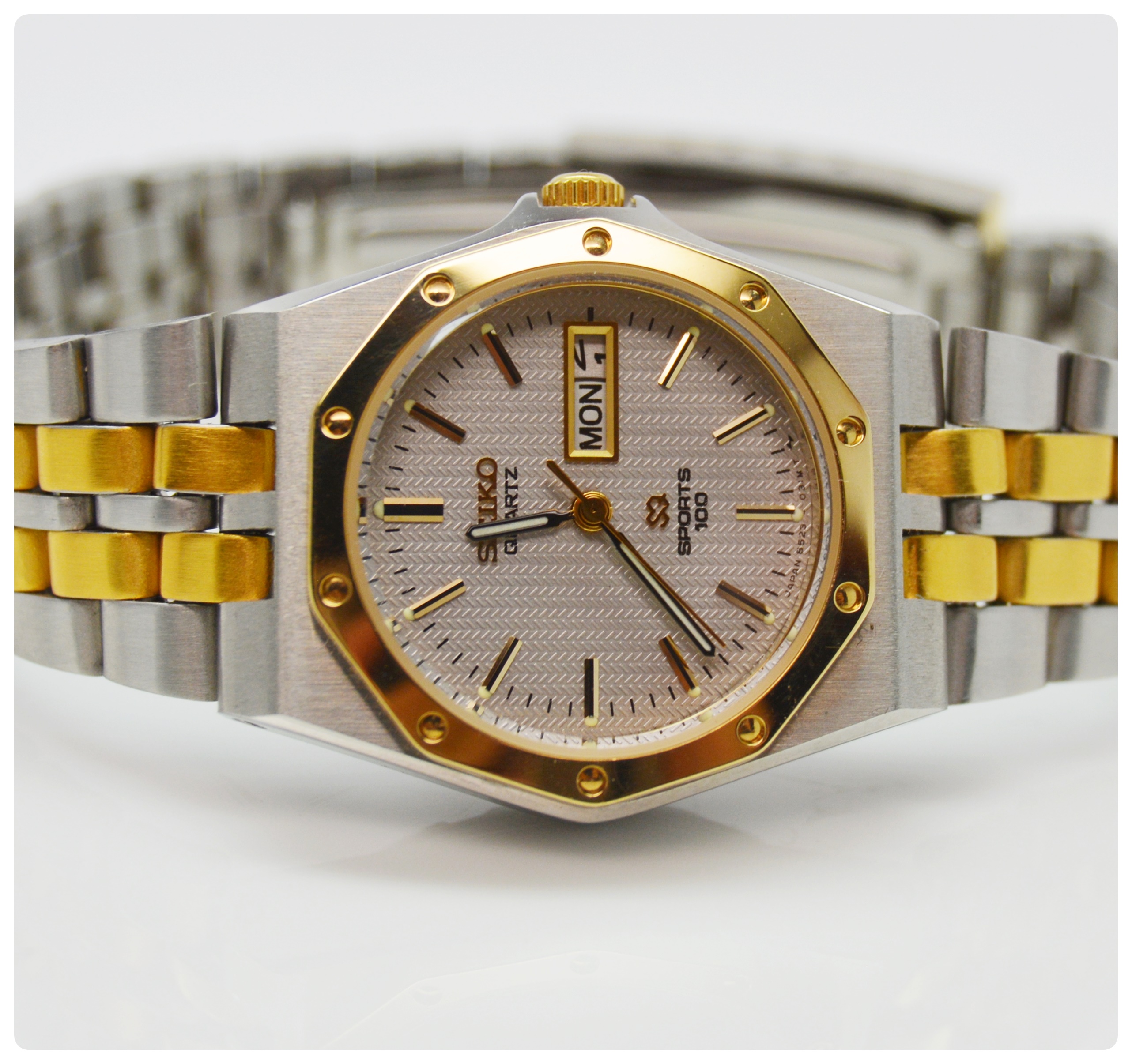 Seiko Quartz Sports 100 Stainless Steel and Gold Plate Watch