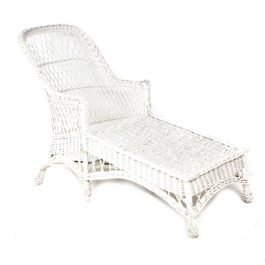 White Wicker Chaise Lounge Chair