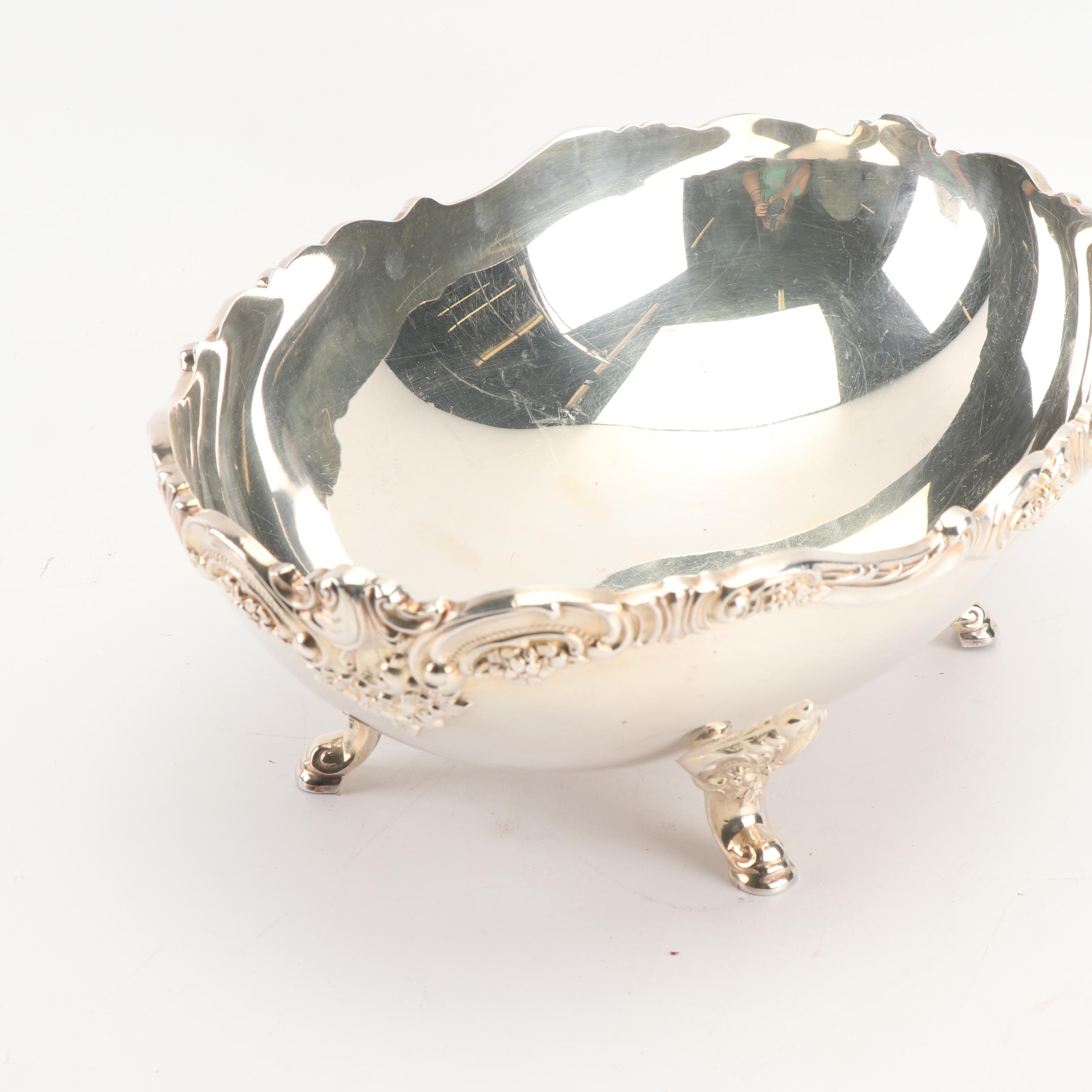 Wallace Silversmiths "Baroque" Silver Plate Footed Centerpiece Bowl