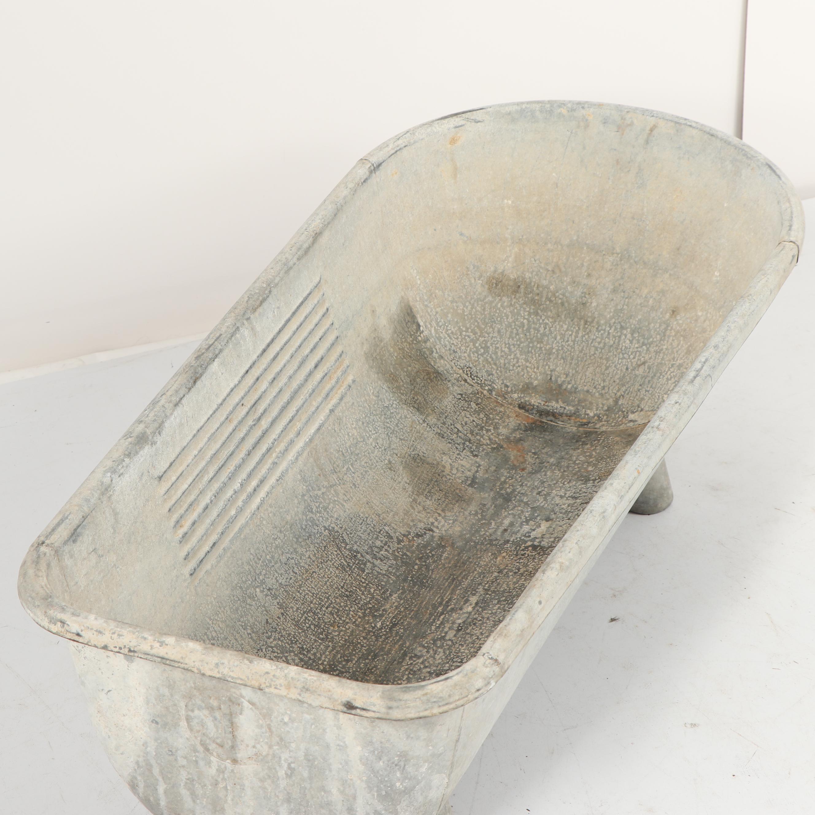 Vintage Metal Bathtub