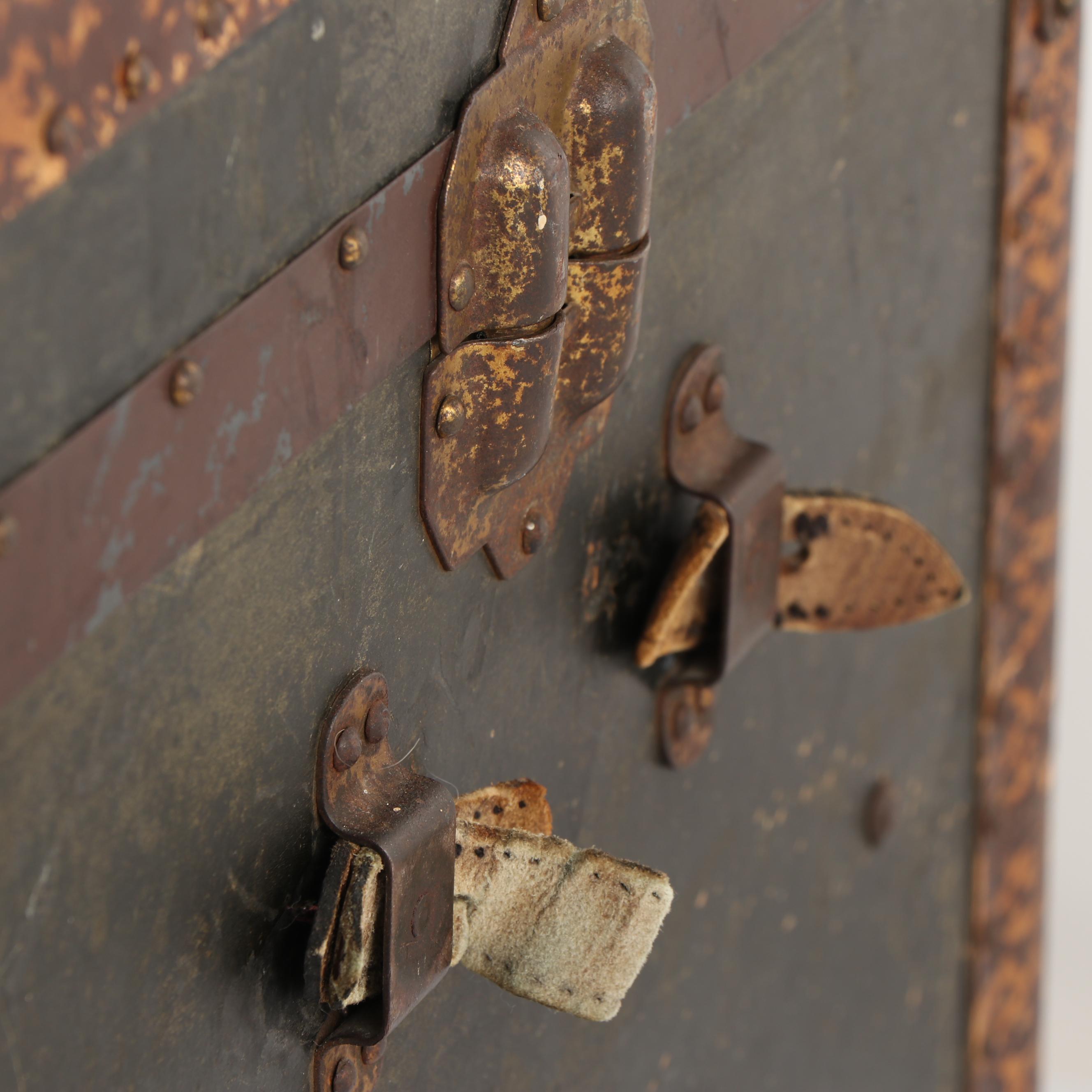 Vintage Steamer Trunk with Mottled Accents