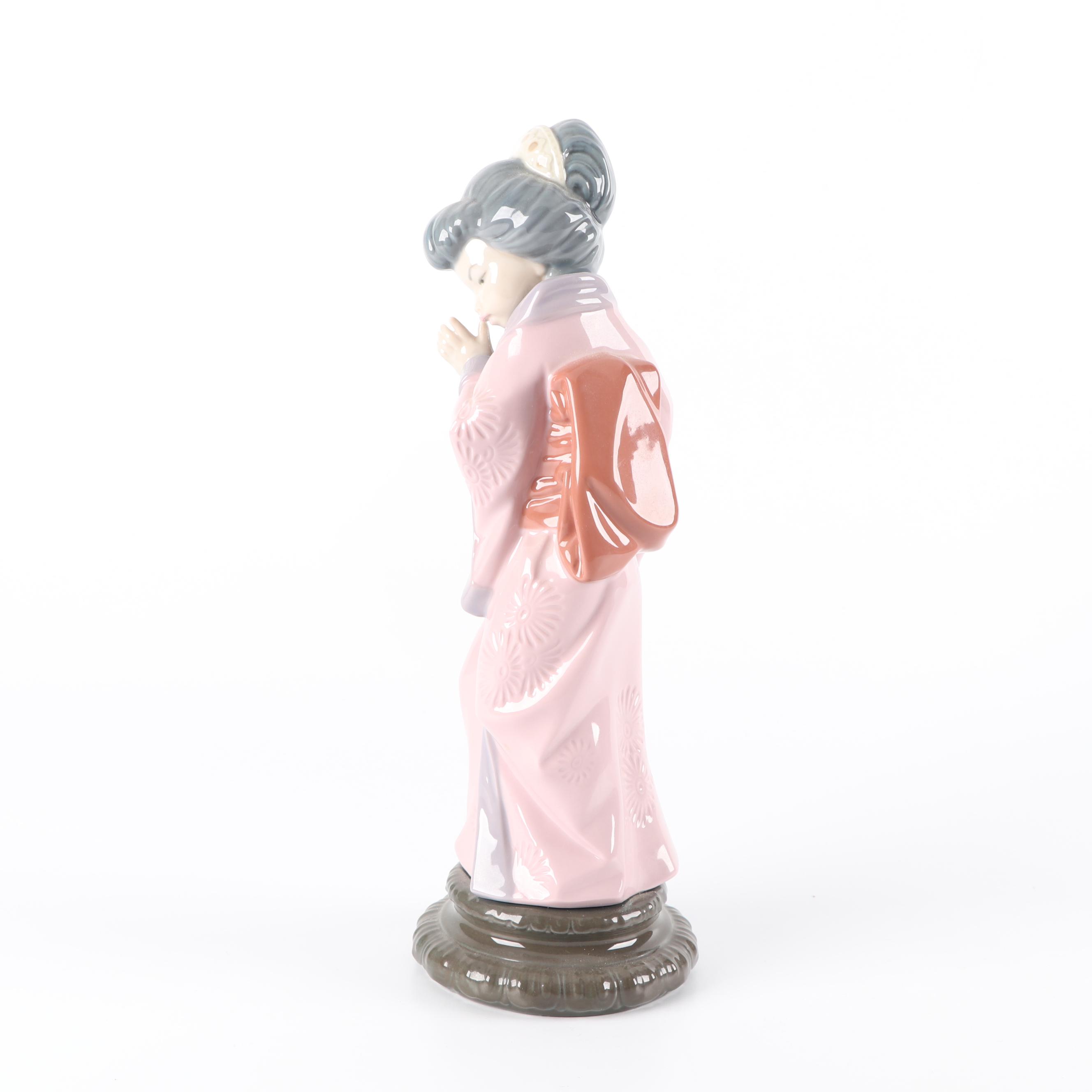 1978 Lladró "Chrysanthemum" Porcelain Figurine
