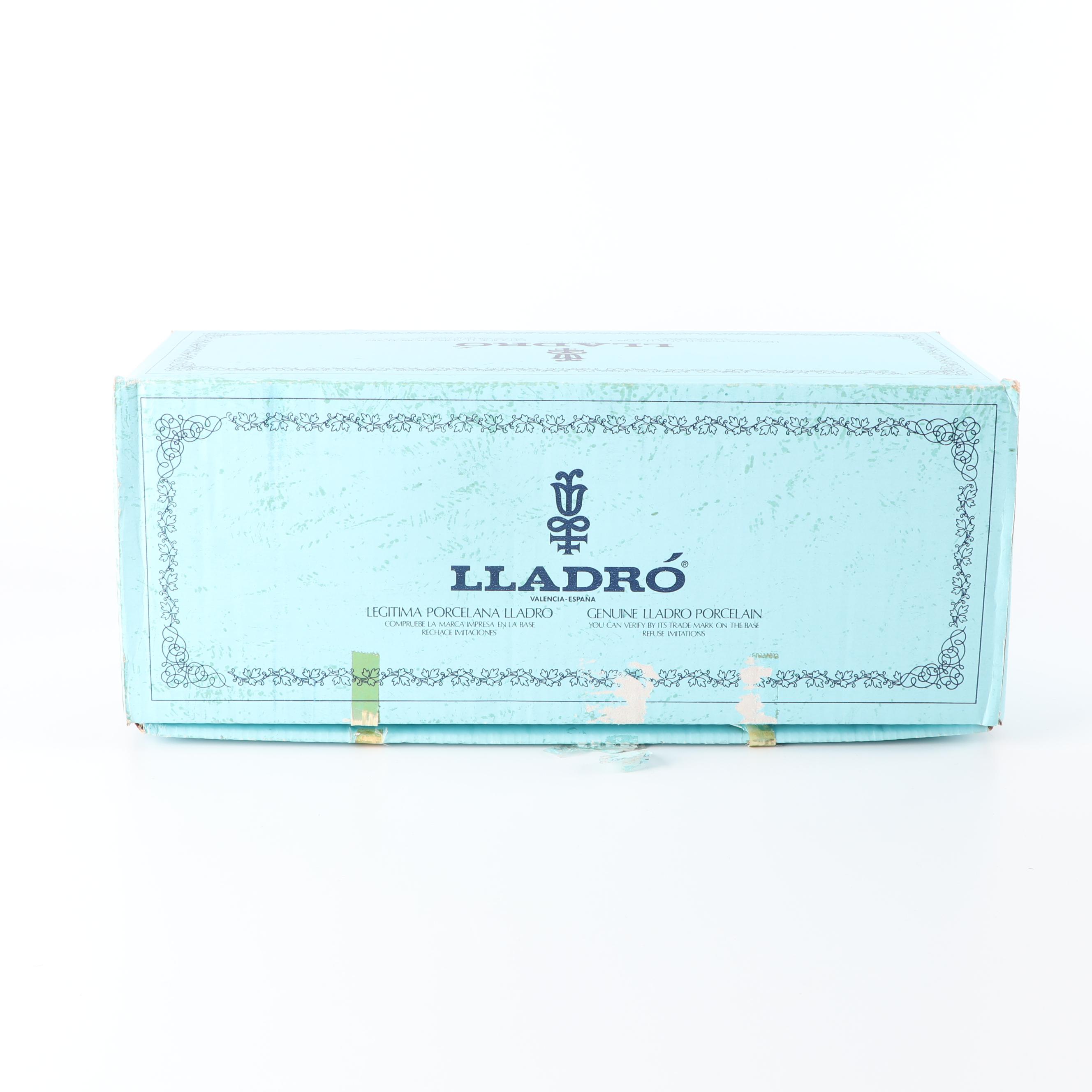 1978 Lladró "Chrysanthemum" Porcelain Figurine