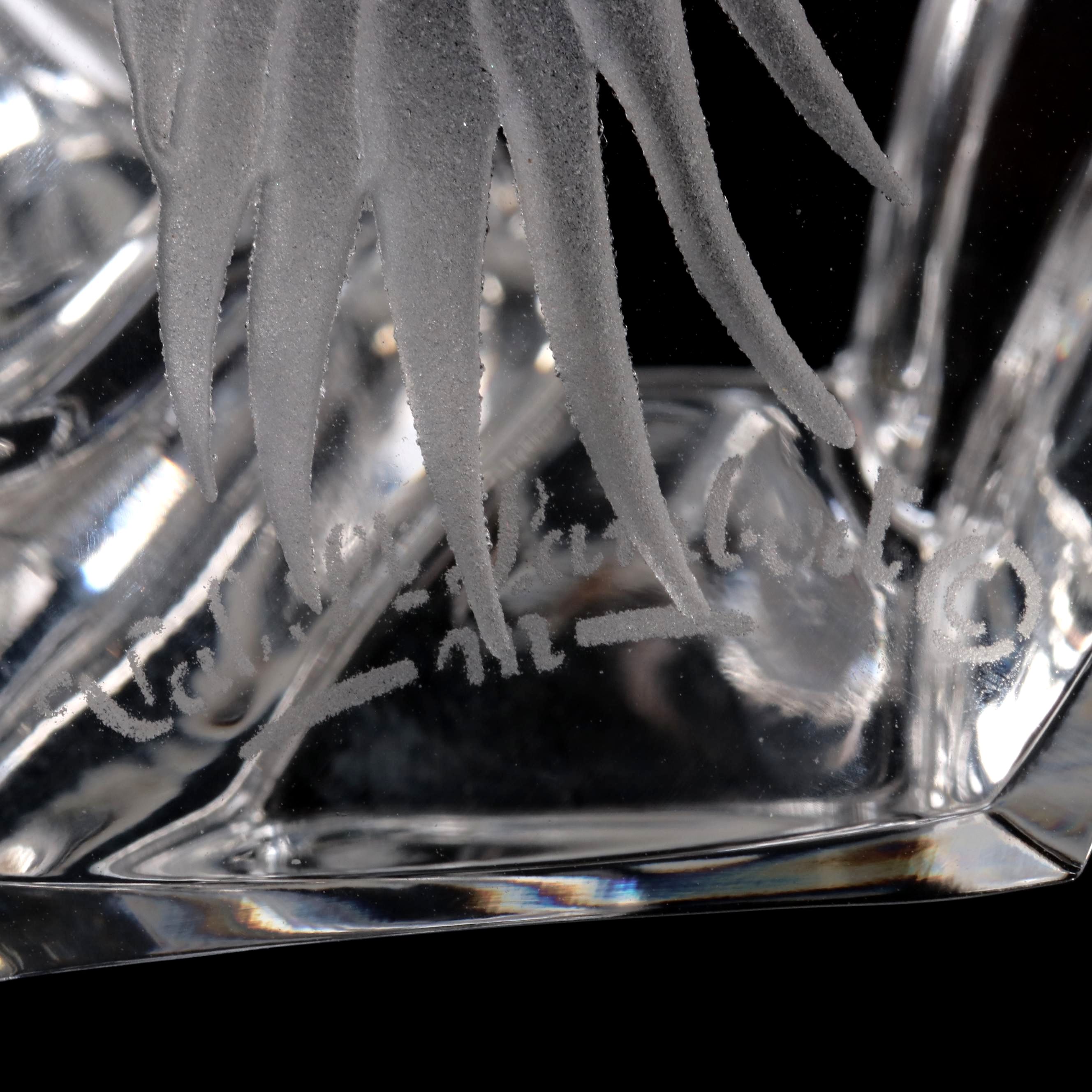 Val St. Lambert Signed Limited Edition Crystal Intaglio Eagle Paperweight