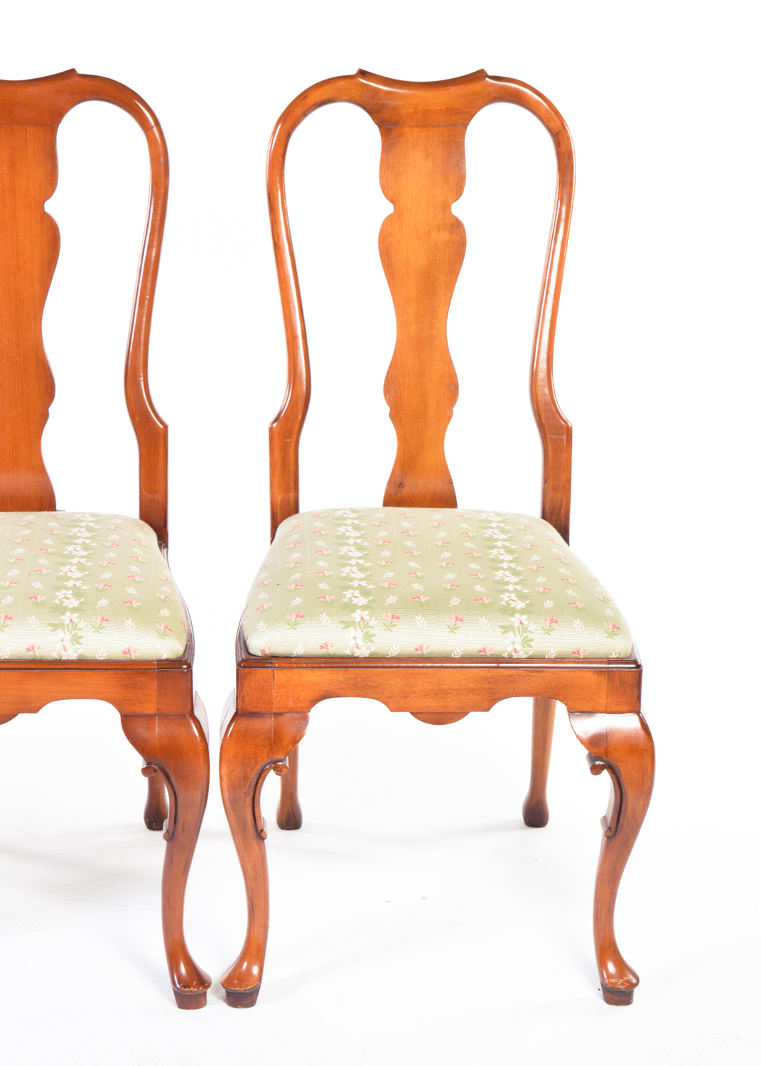 20th Century Federal Style Mahogany Dining Table with Twelve Chairs