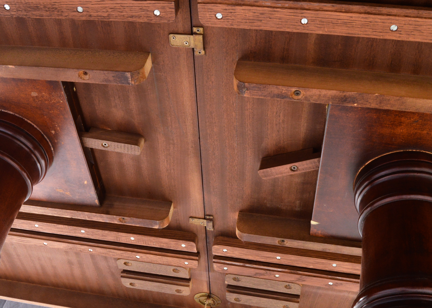 20th Century Federal Style Mahogany Dining Table with Twelve Chairs