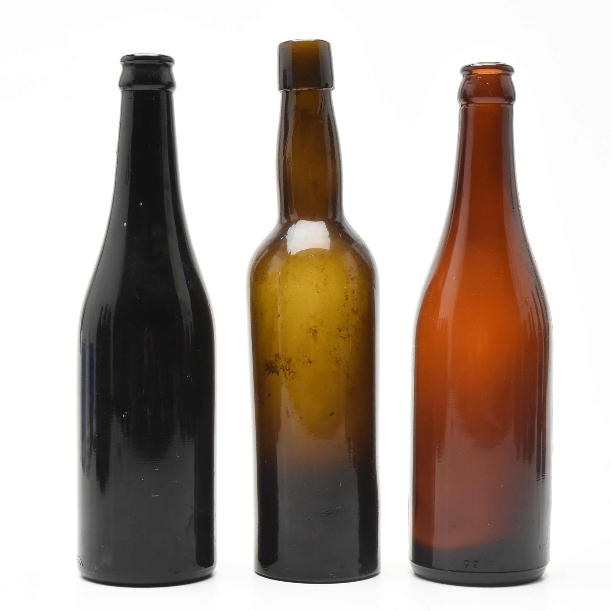 Antique Circa 1890 Amber Beer Bottles and Split Oak Basket