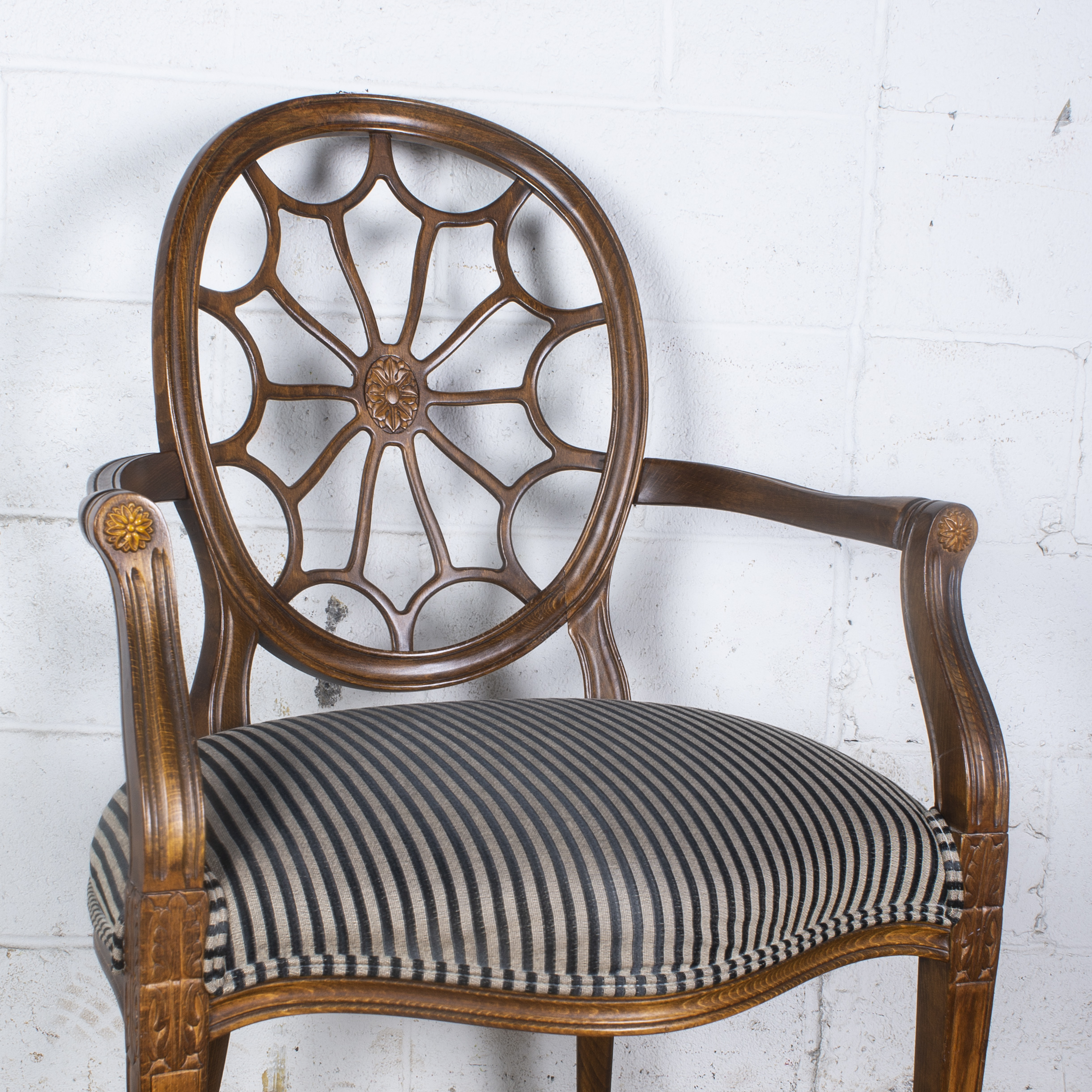 Ethan Allen Medallion Back Armchair