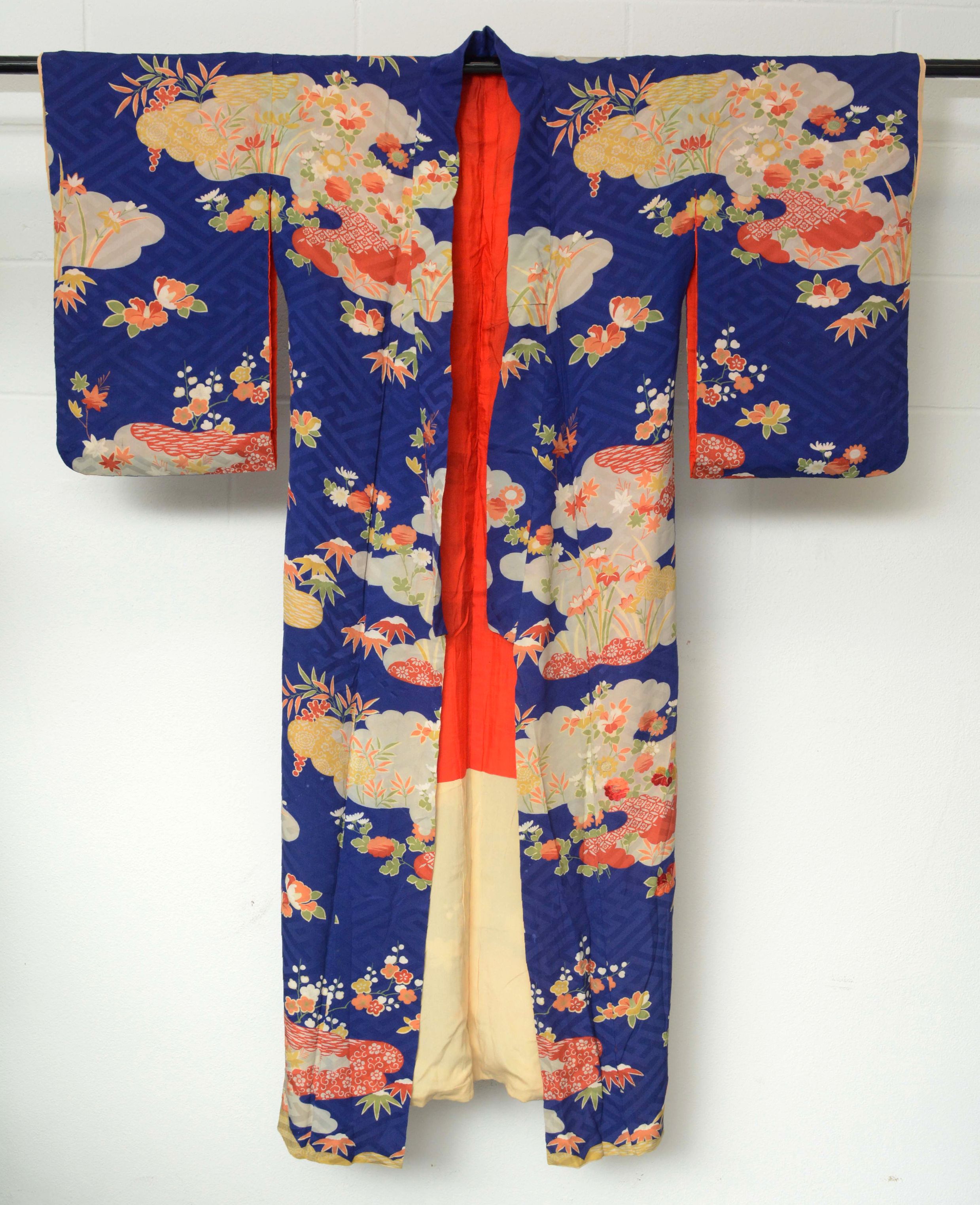 Circa 1915 Antique Japanese Handwoven Silk Damask Komon Kimono