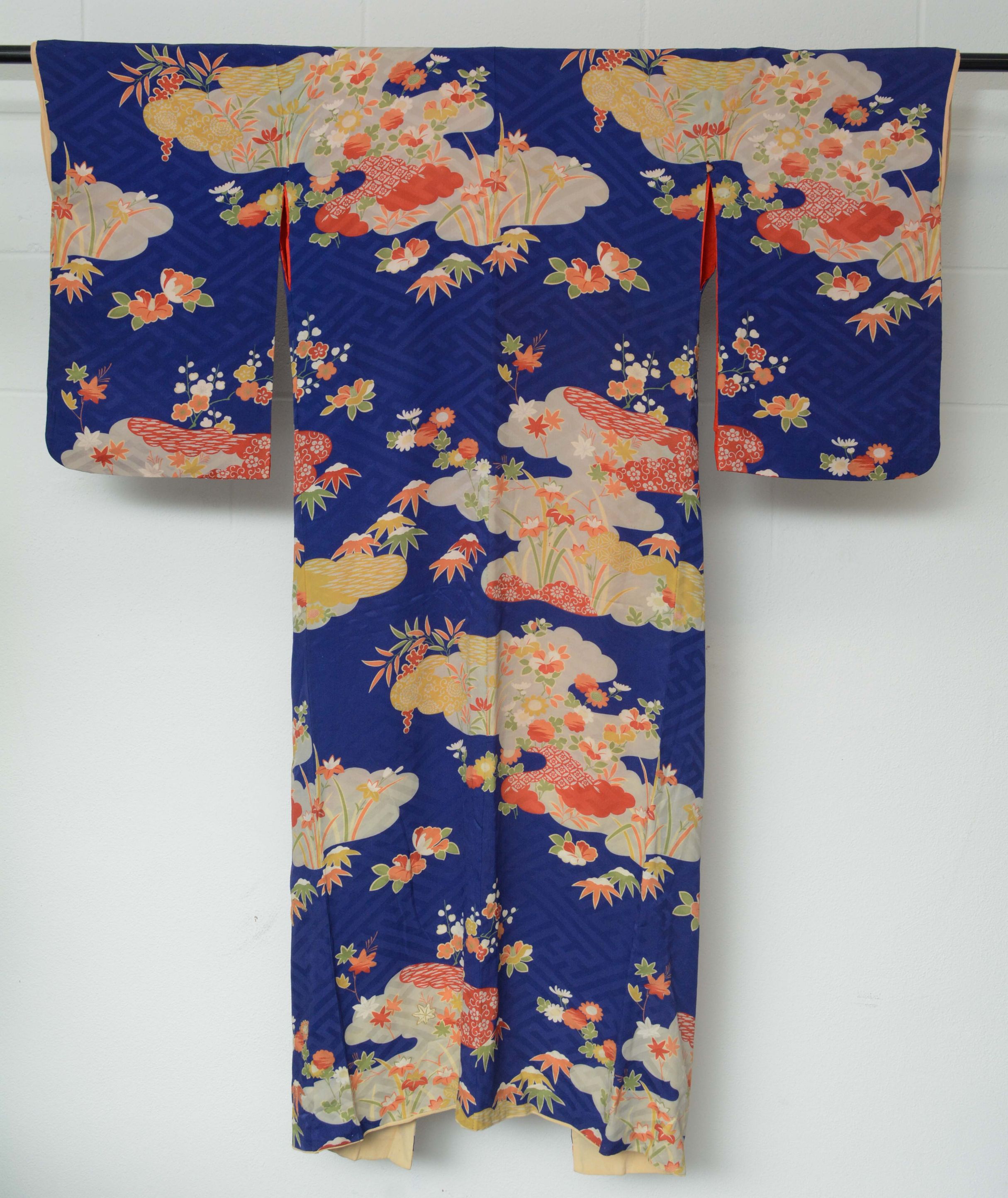 Circa 1915 Antique Japanese Handwoven Silk Damask Komon Kimono