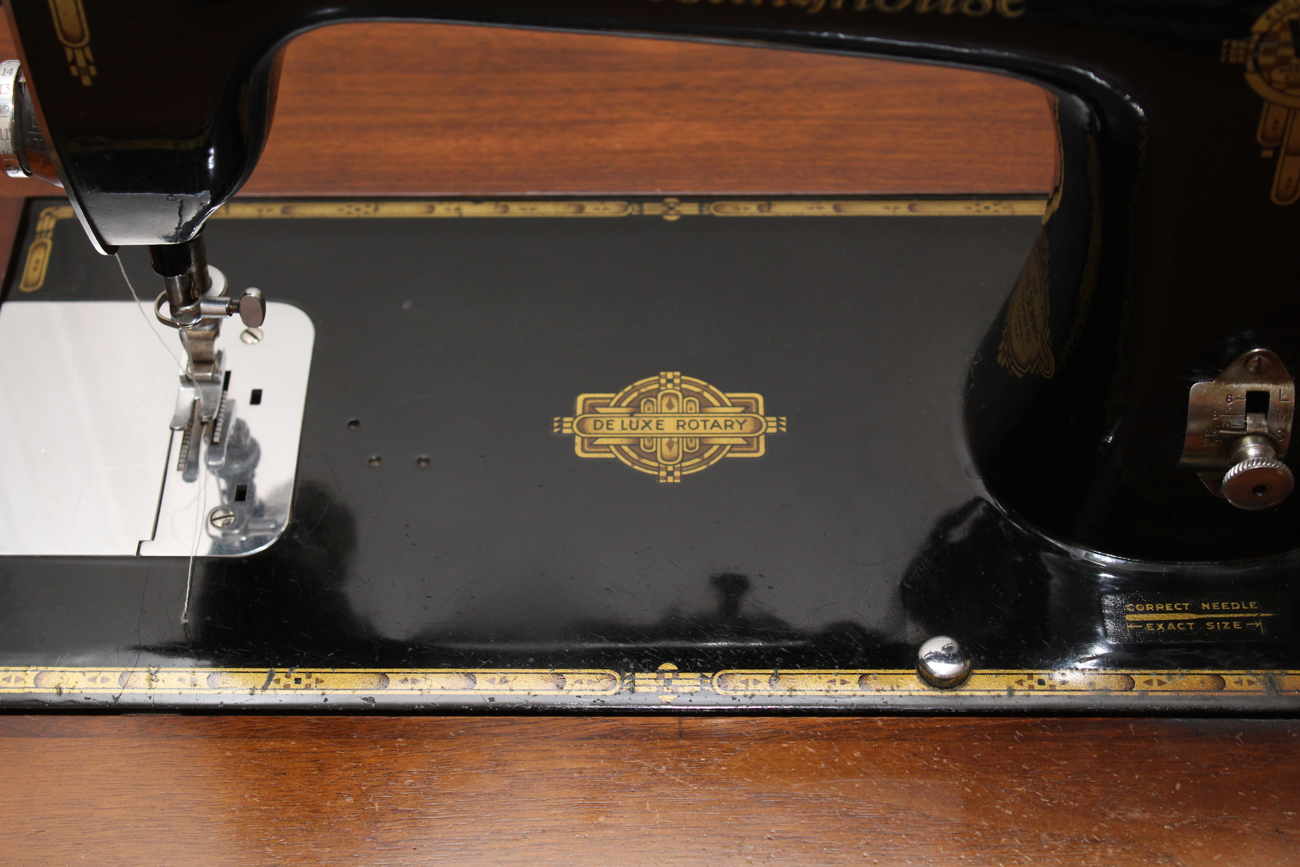 Free-Westinghouse Deluxe Rotary Sewing Machine Table and Sewing Supplies