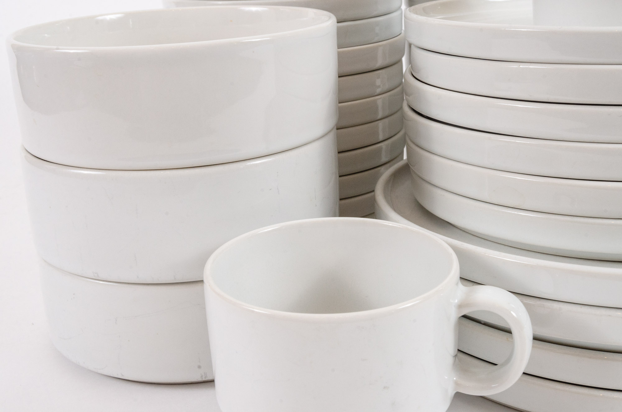 Mid-Century Modern Bauhaus "Trend Pacific" Stoneware Dinnerware, Circa 1960s