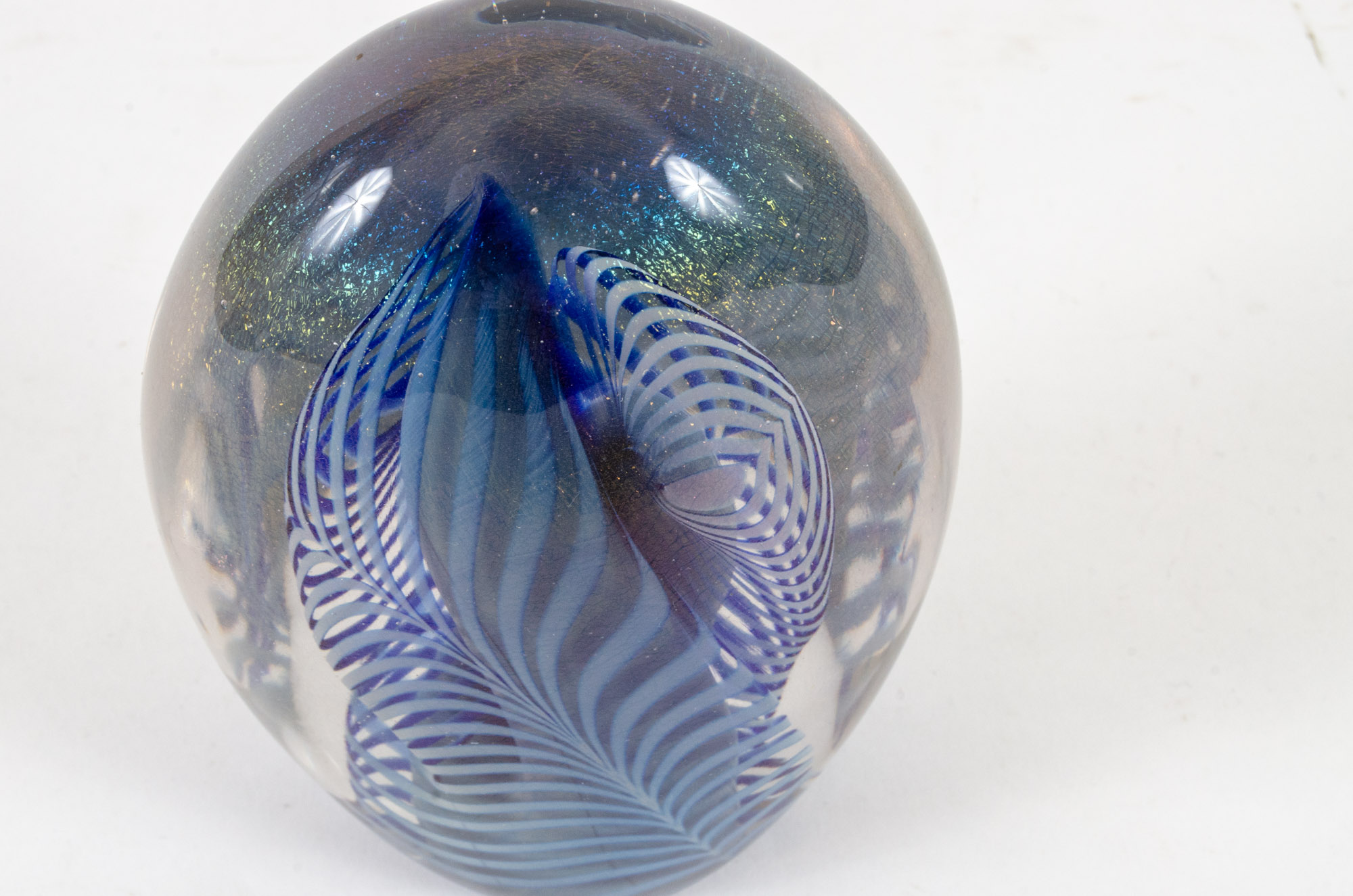 Robert Eickholt Signed Art Glass Paperweight, 1986