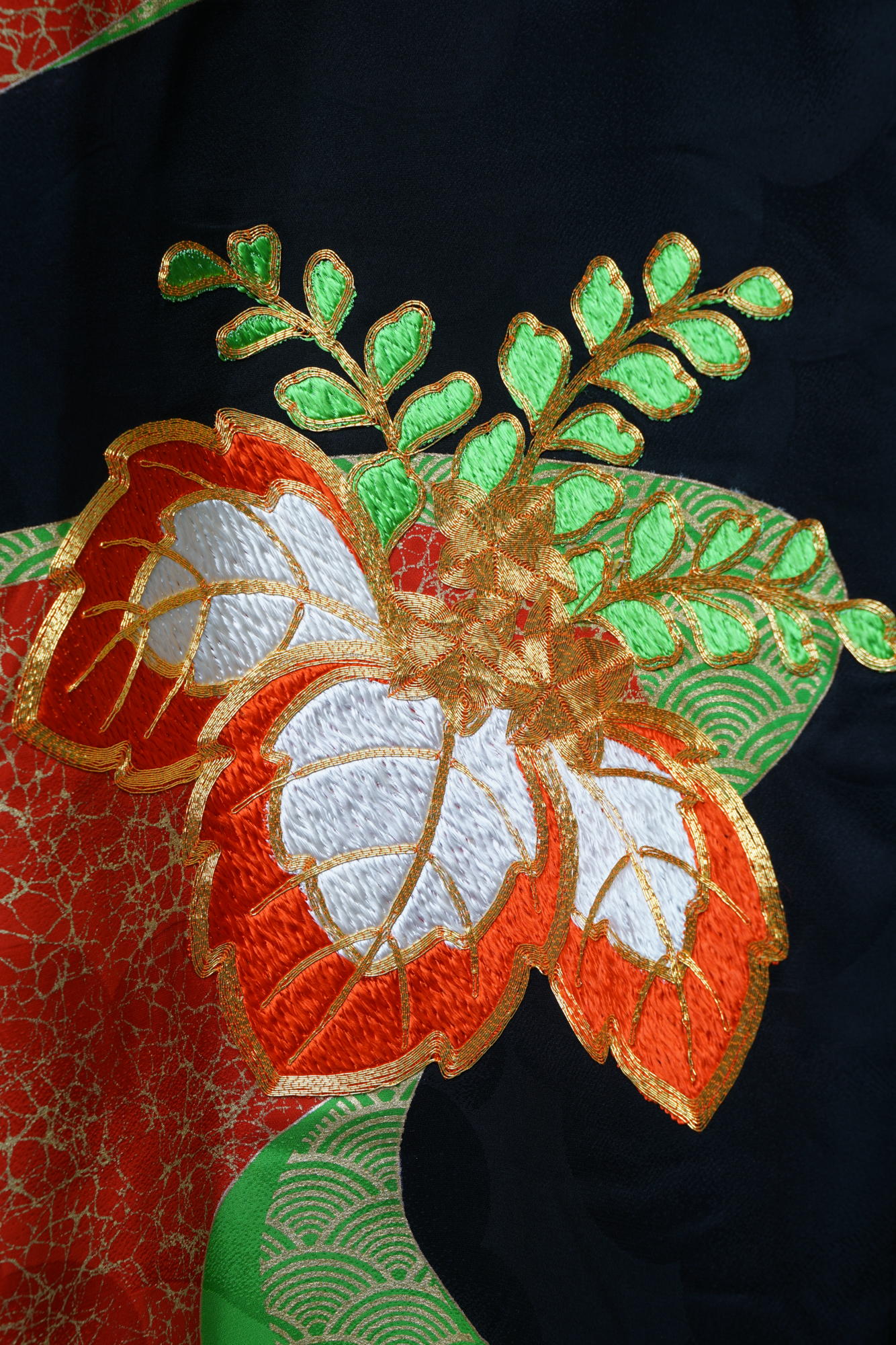 Circa 1950s Vintage Japanese Handwoven Silk Damask Kakashita Kimono