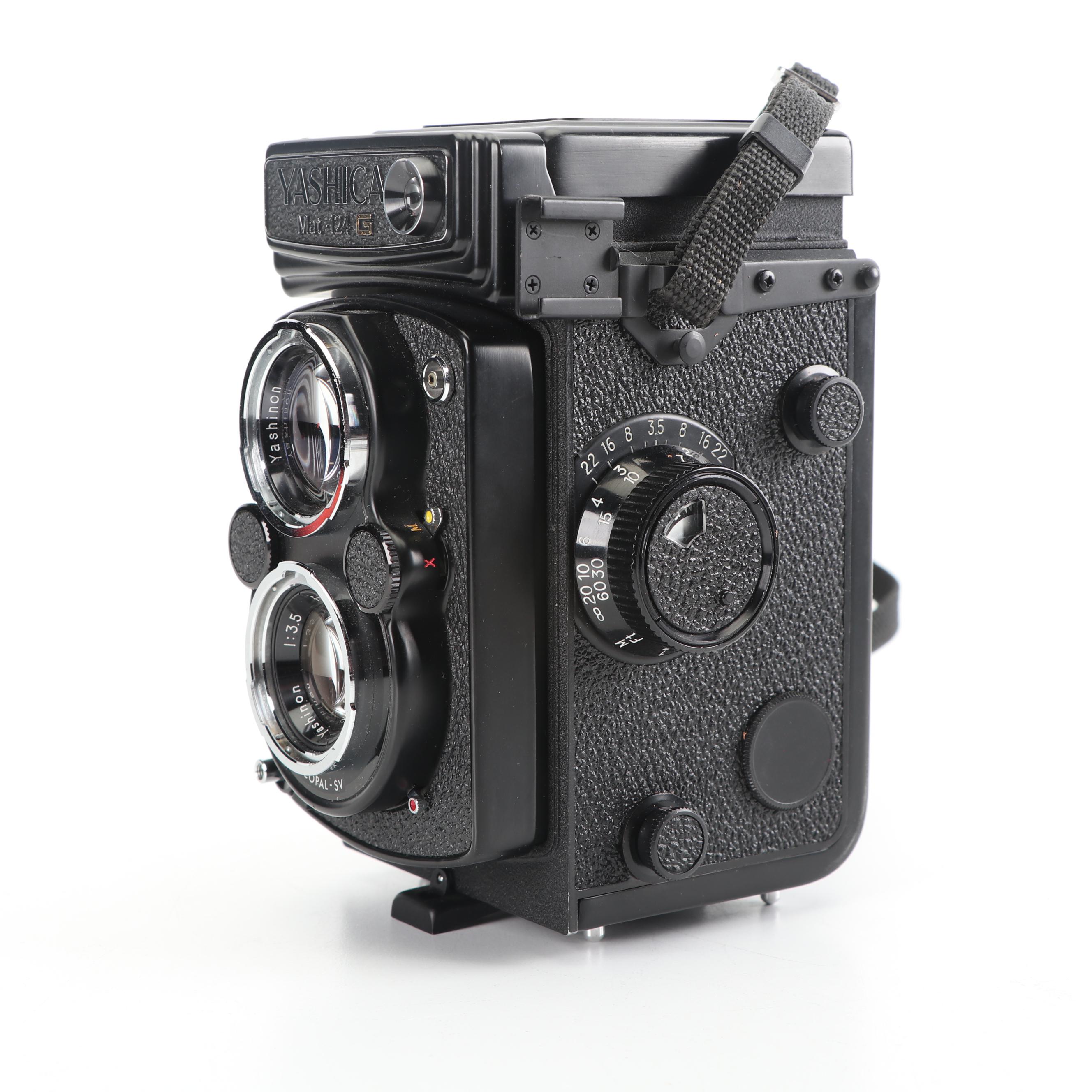 Yashica Medium Format TLR Camera MAT-124G