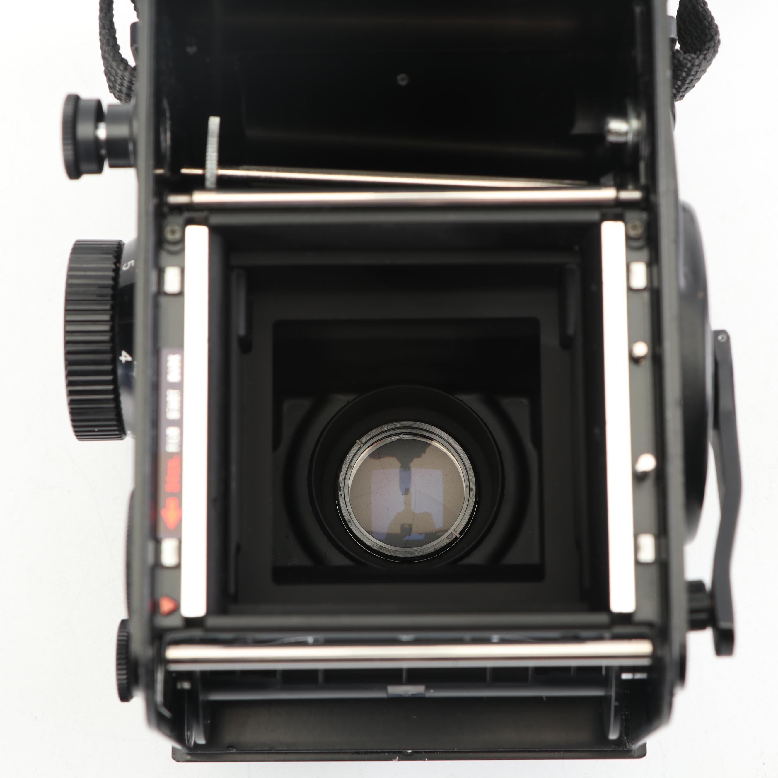 Yashica Medium Format TLR Camera MAT-124G