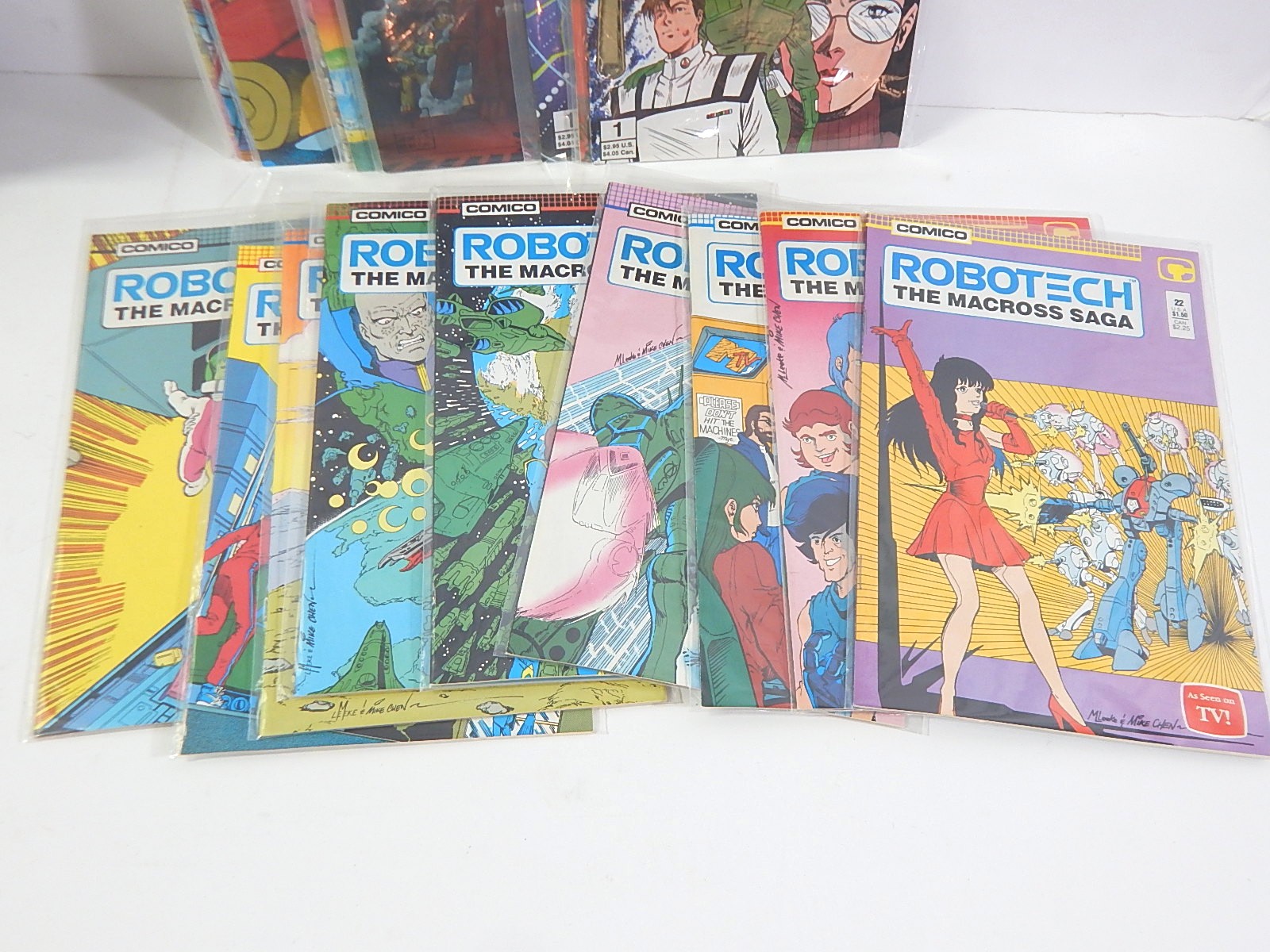 Modern Age Manga Comics featuring Robotech