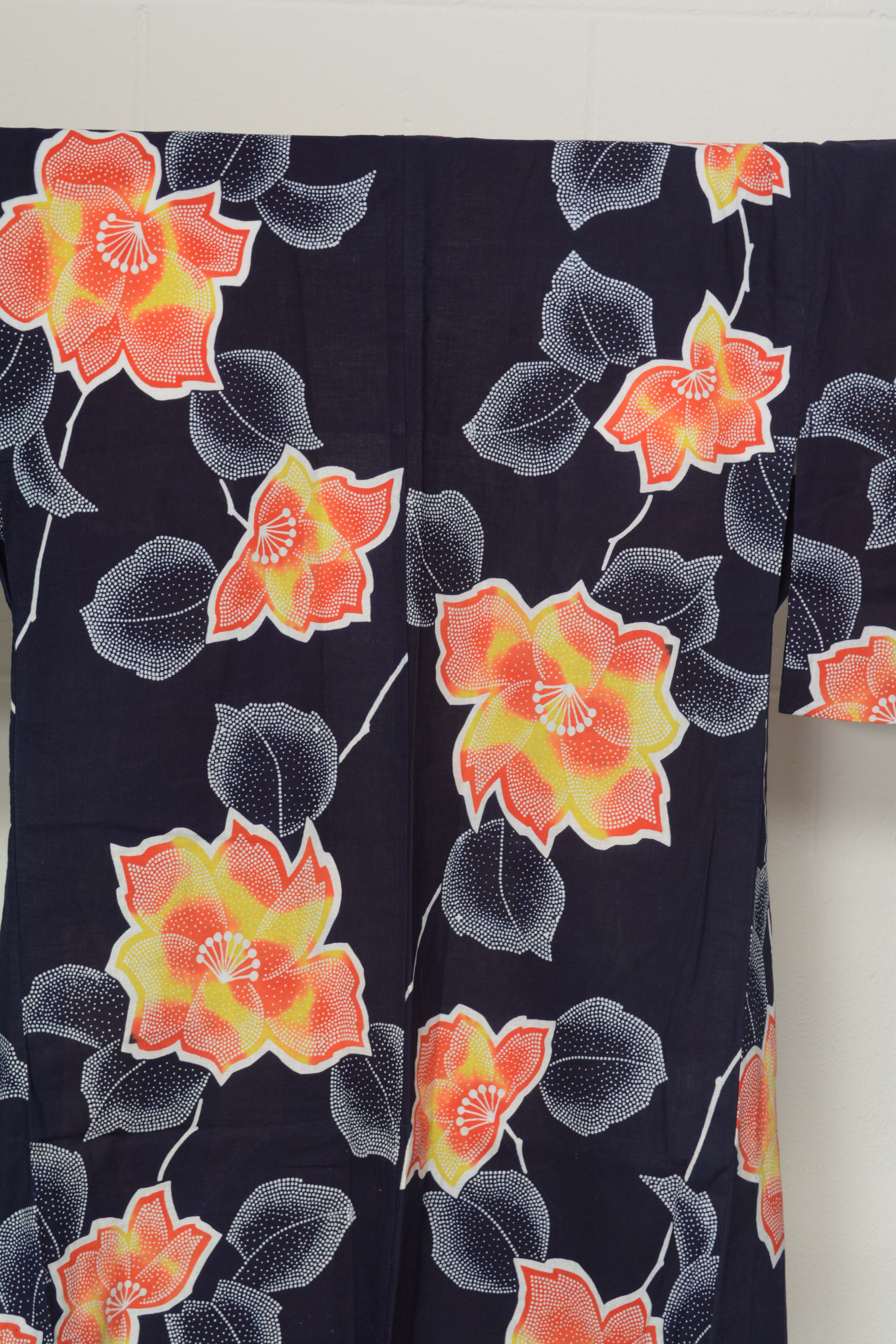 Circa 1960s Vintage Japanese Handwoven Cotton Yukata