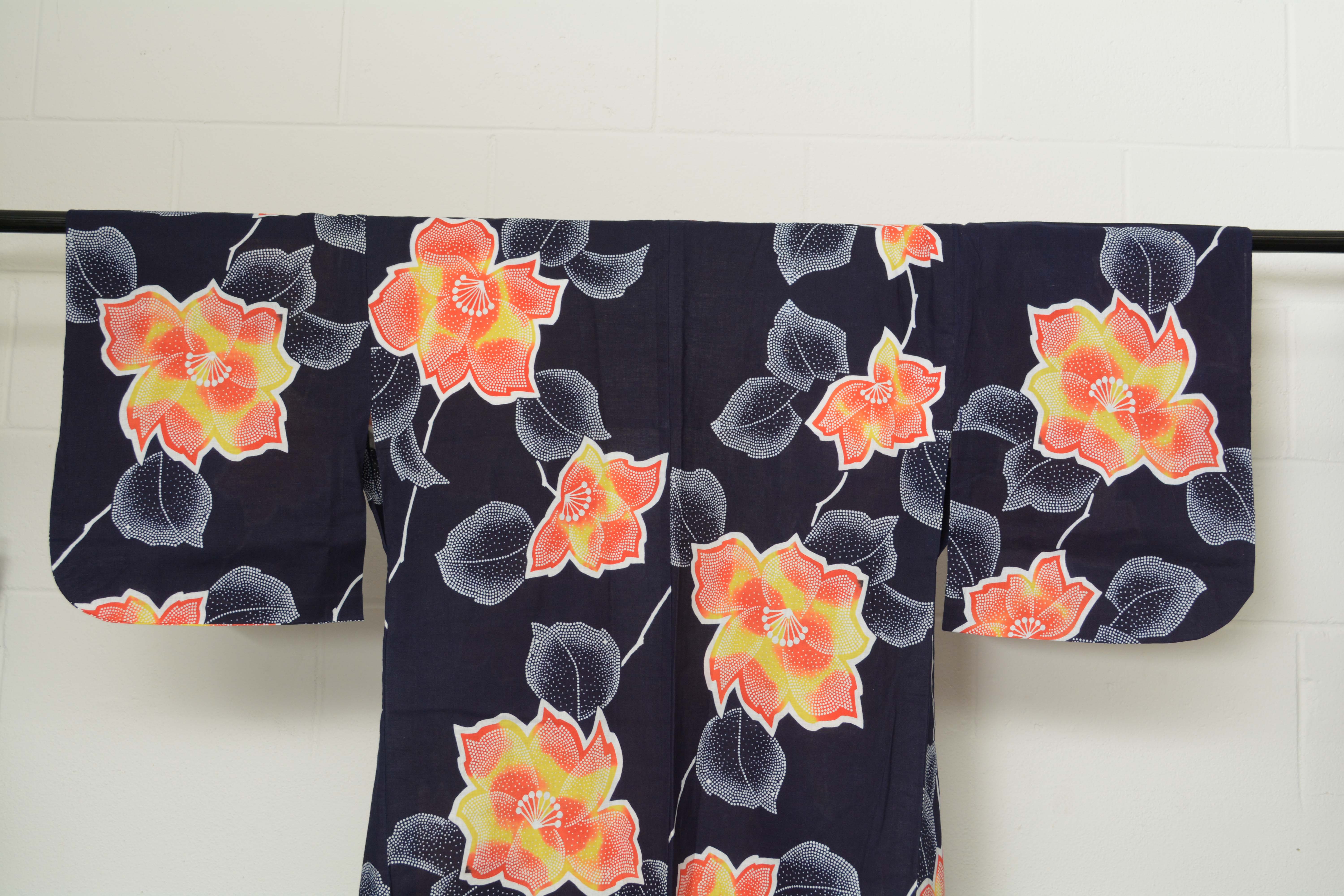 Circa 1960s Vintage Japanese Handwoven Cotton Yukata