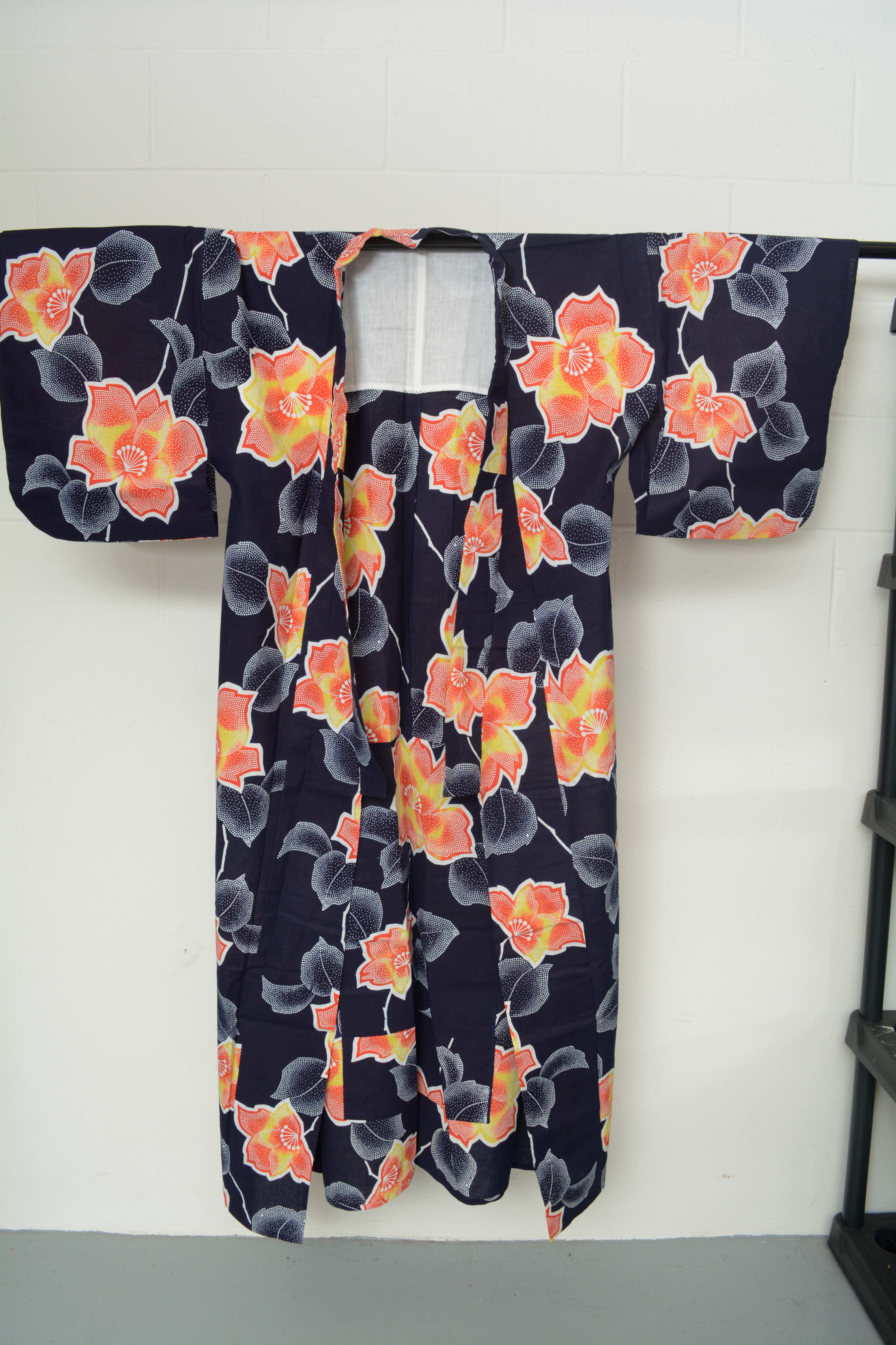 Circa 1960s Vintage Japanese Handwoven Cotton Yukata